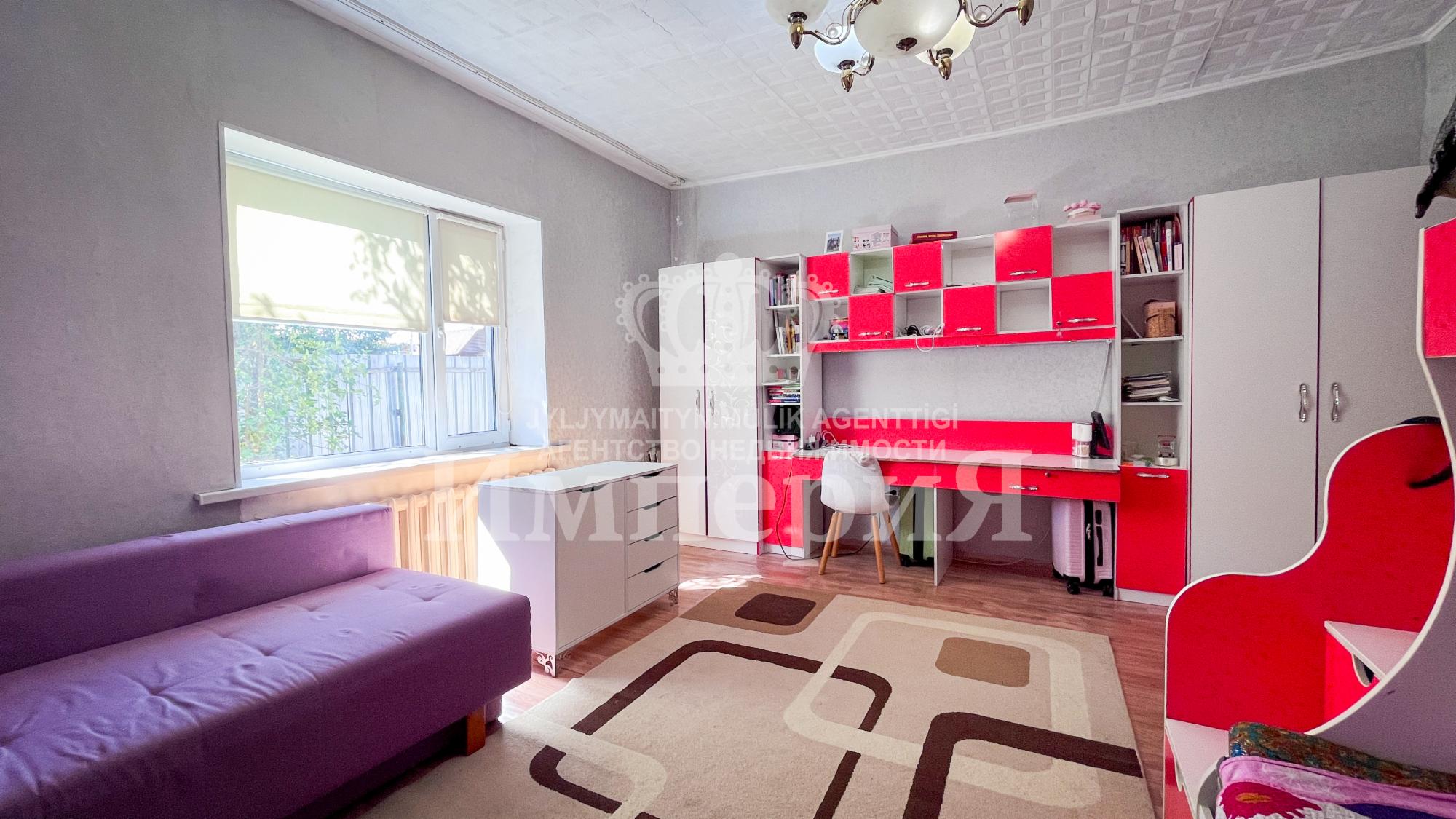 4-комнантный квартира, 117.0 м²,Абылай Хана за 27 000 000