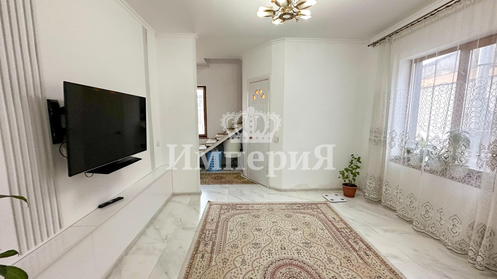 4-комнантный квартира, 128.0 м²,Жабаева за 45 000 000