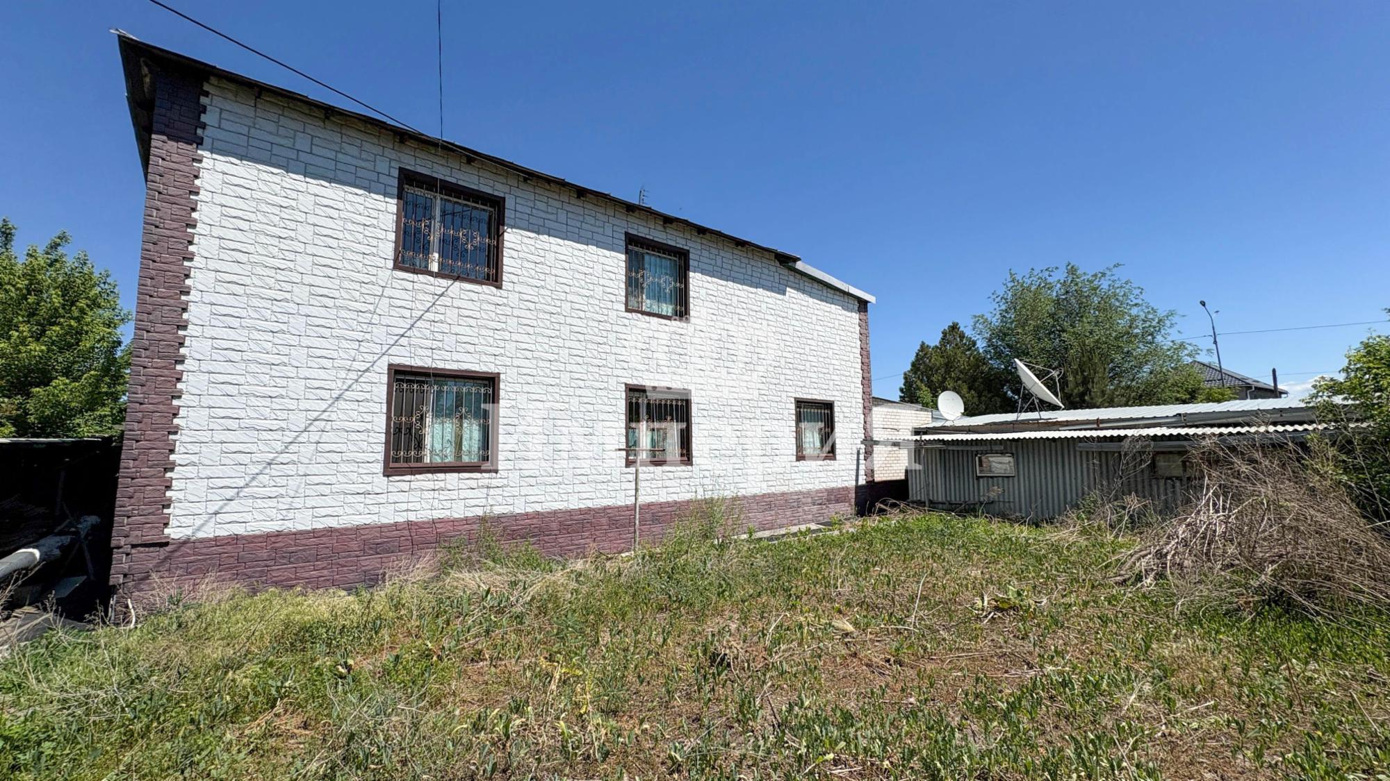 9-комнантный квартира, 327.0 м²,Абылай Хана за 37 000 000