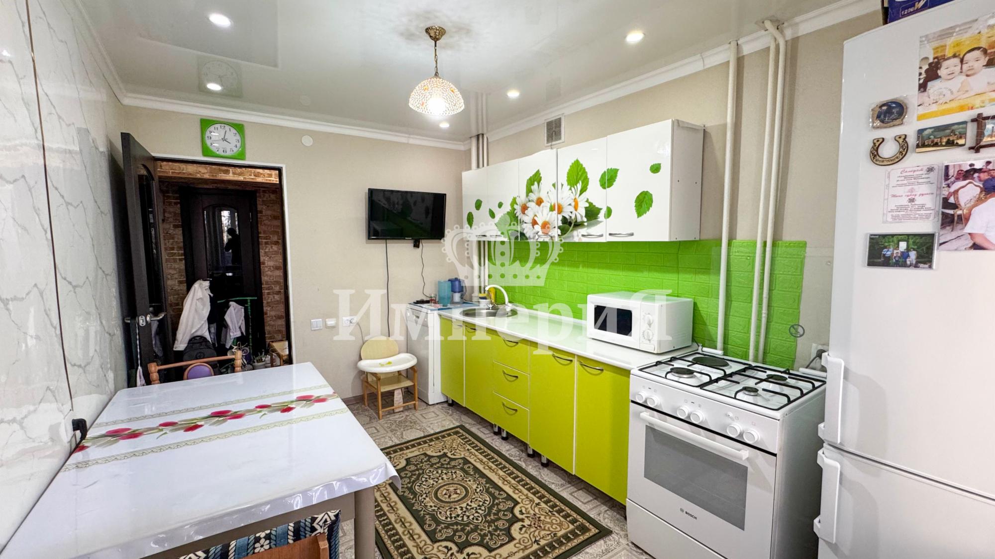 4-комнантная квартира, 77.2 м²,5 мкр за 27 000 000