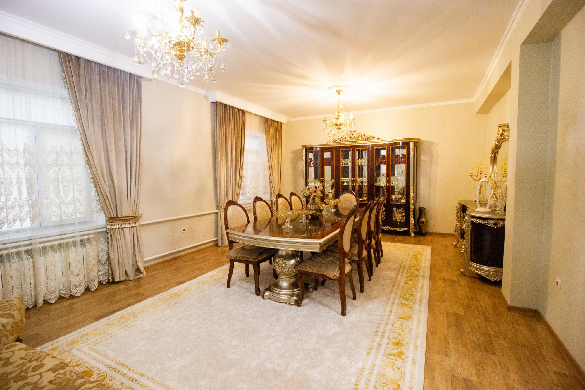 5-комнантный квартира, 220.0 м²,Восточный за 61 000 000