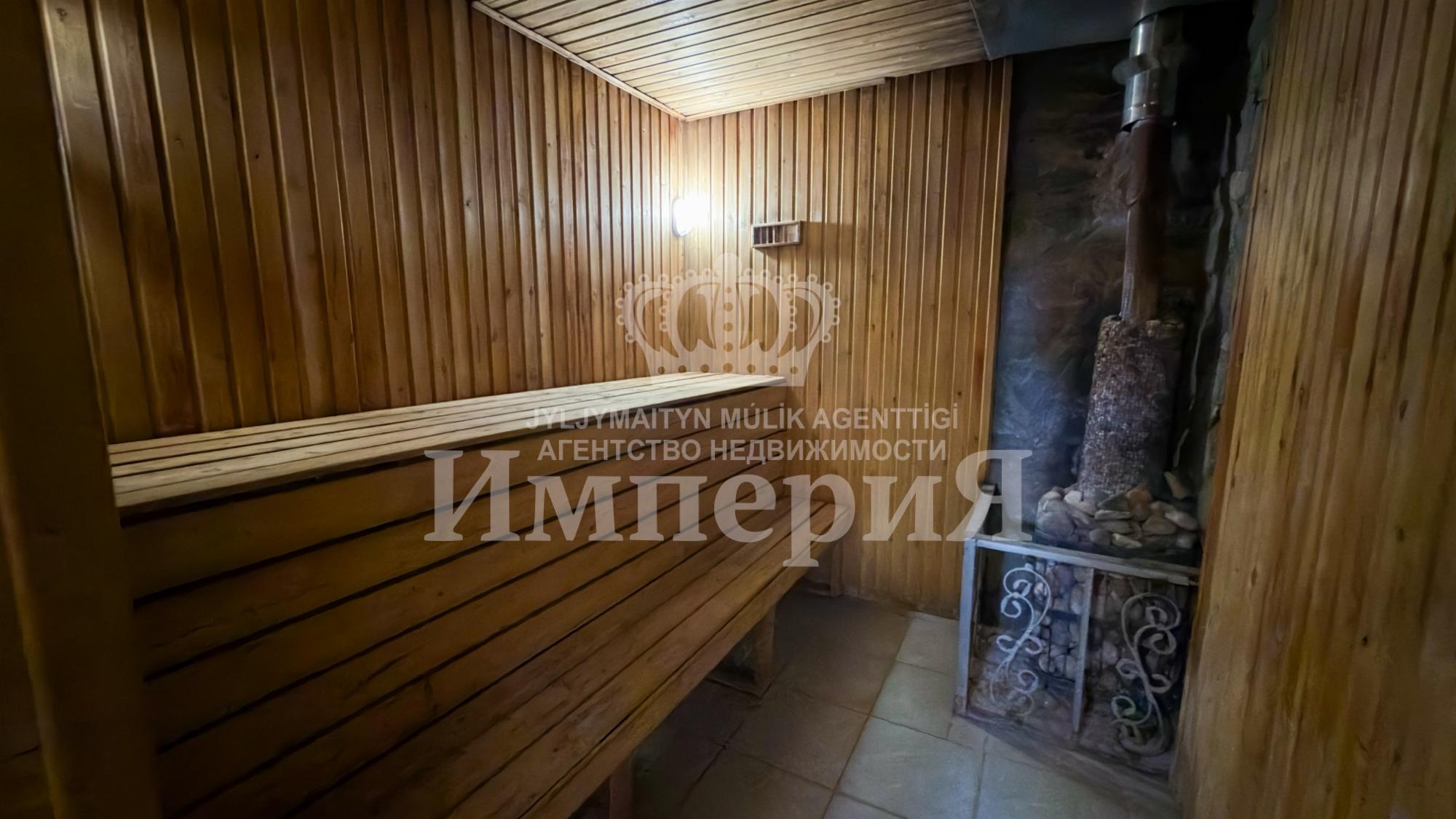 5-комнантный квартира, 172.0 м²,Амангельды за 70 000 000