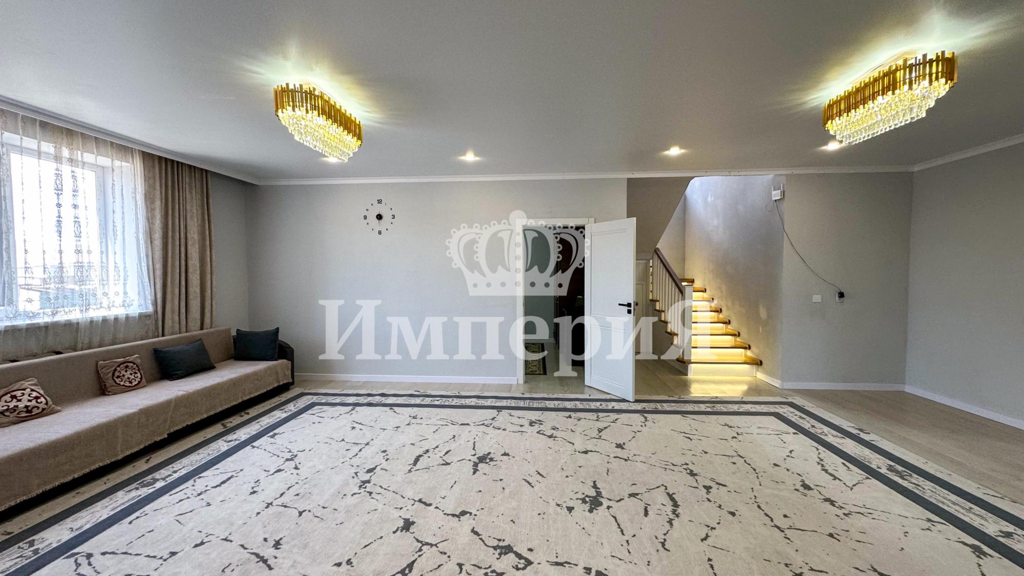8-комнантный квартира, 137.0 м²,Абубакирова за 55 000 000