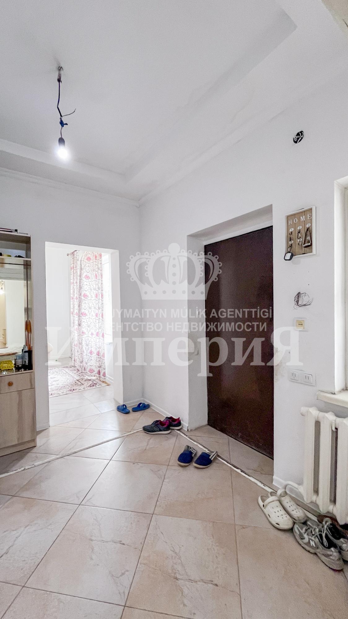 5-комнантный квартира, 144.0 м²,Базарбаева за 27 800 000