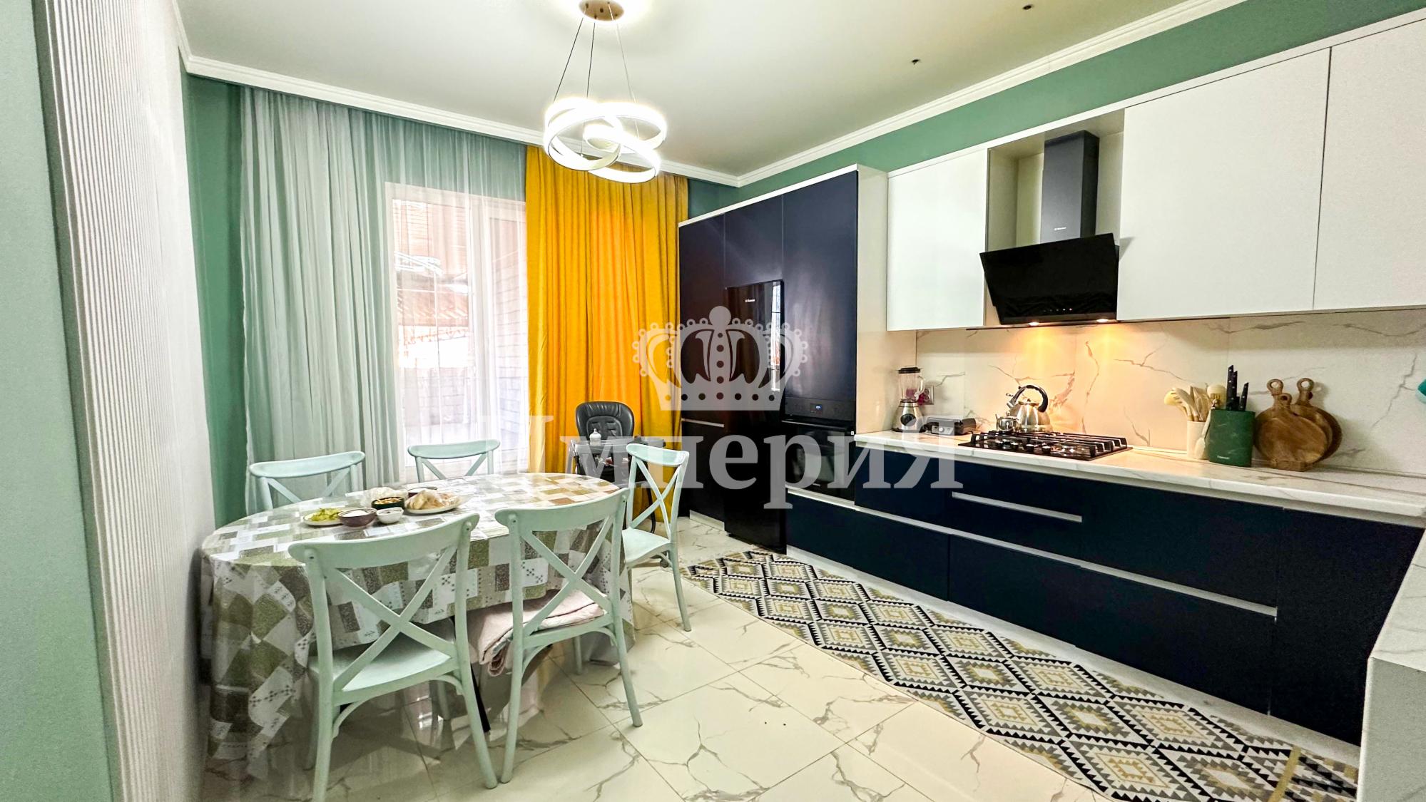 5-комнантный квартира, 190.0 м²,Абая за 59 000 000