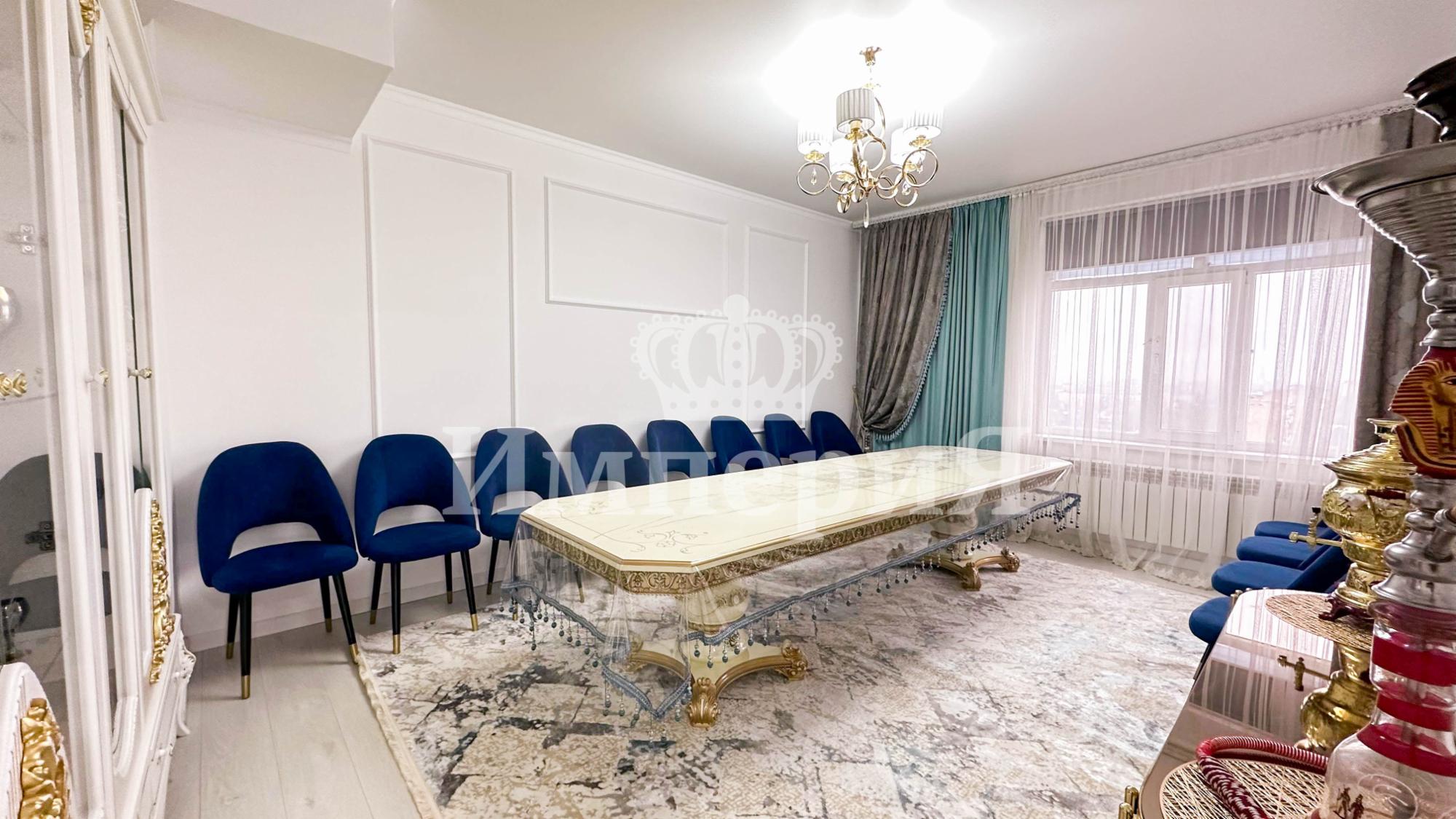 5-комнантная квартира, 176.0 м²,Назарбаева за 51 000 000