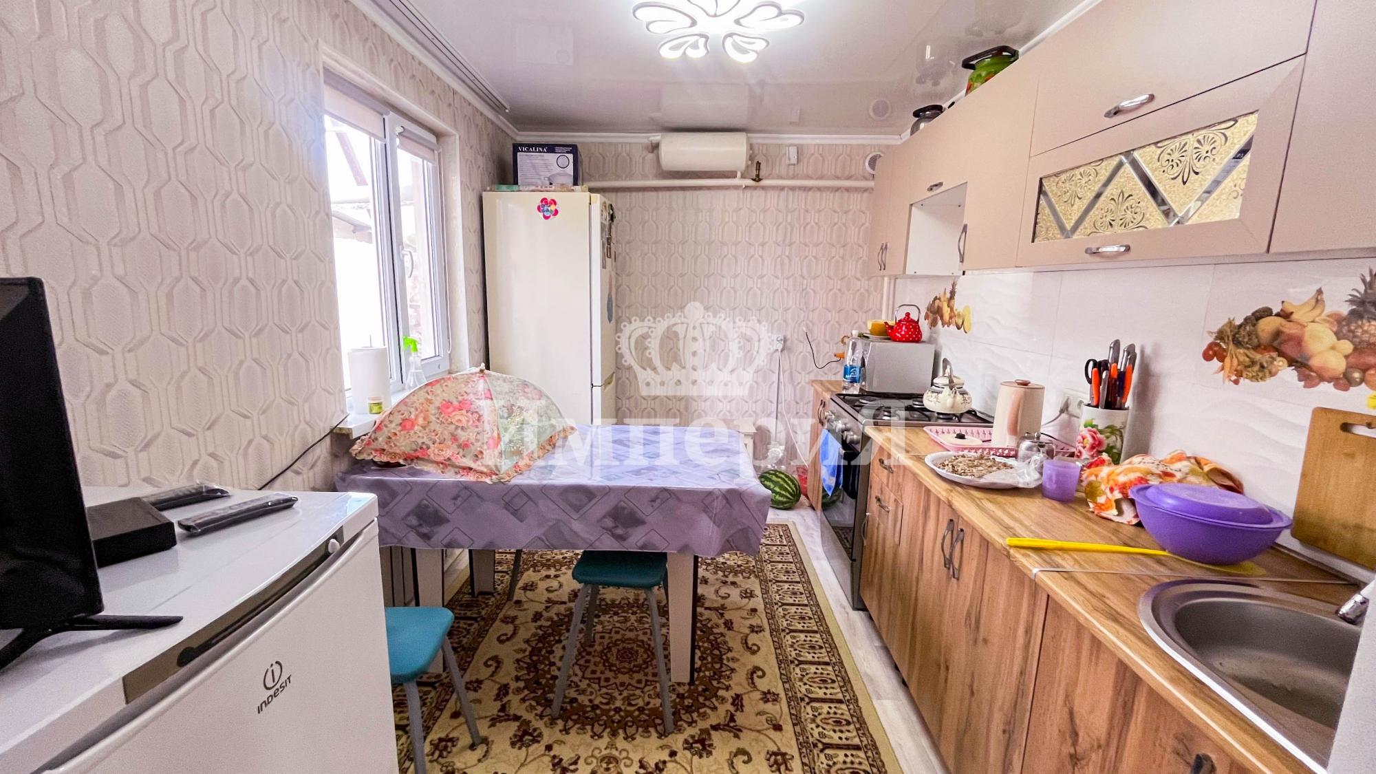 4-комнантный квартира, 73.0 м²,Брусиловского за 20 000 000