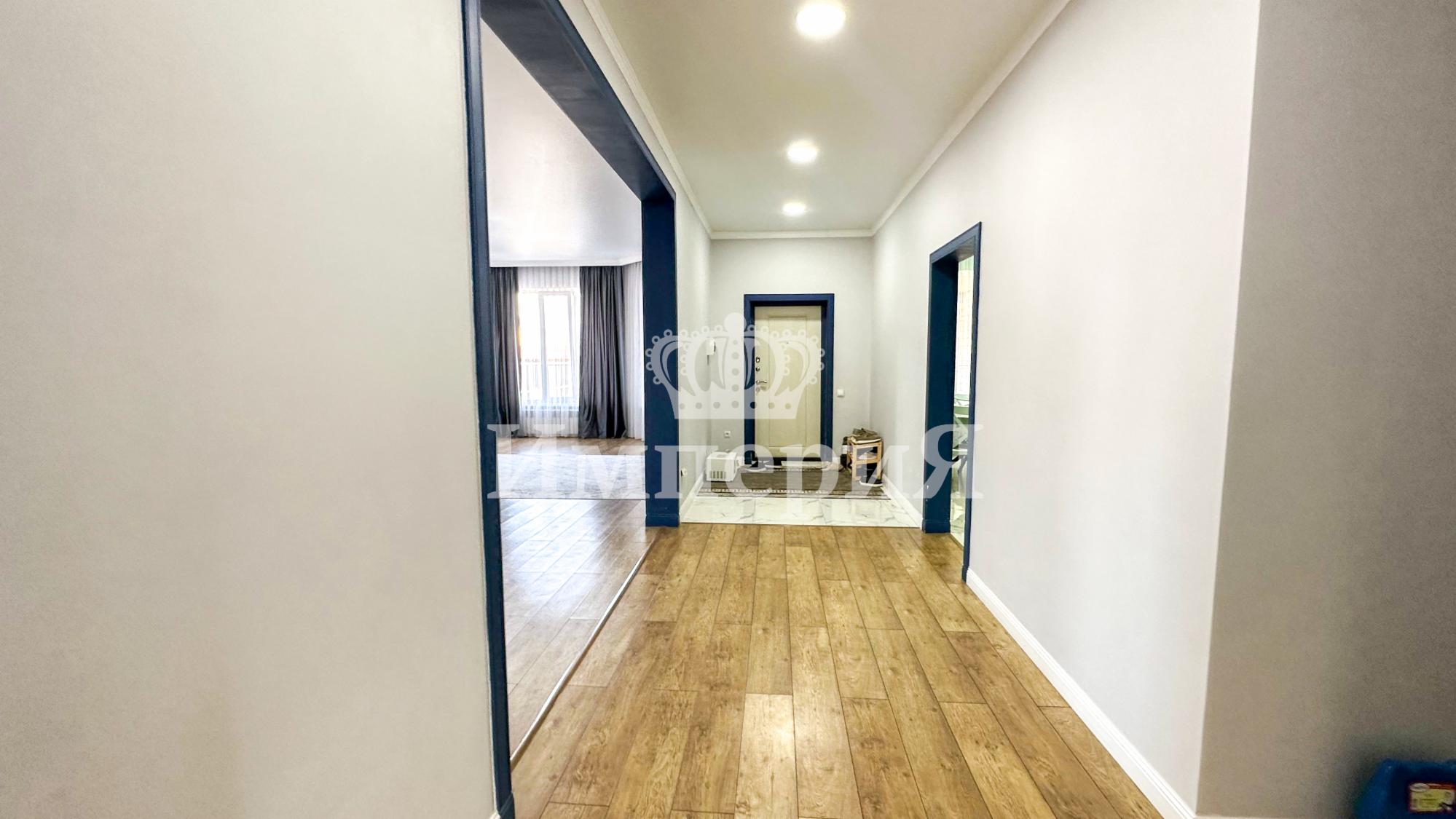 5-комнантный квартира, 190.0 м²,Абая за 59 000 000