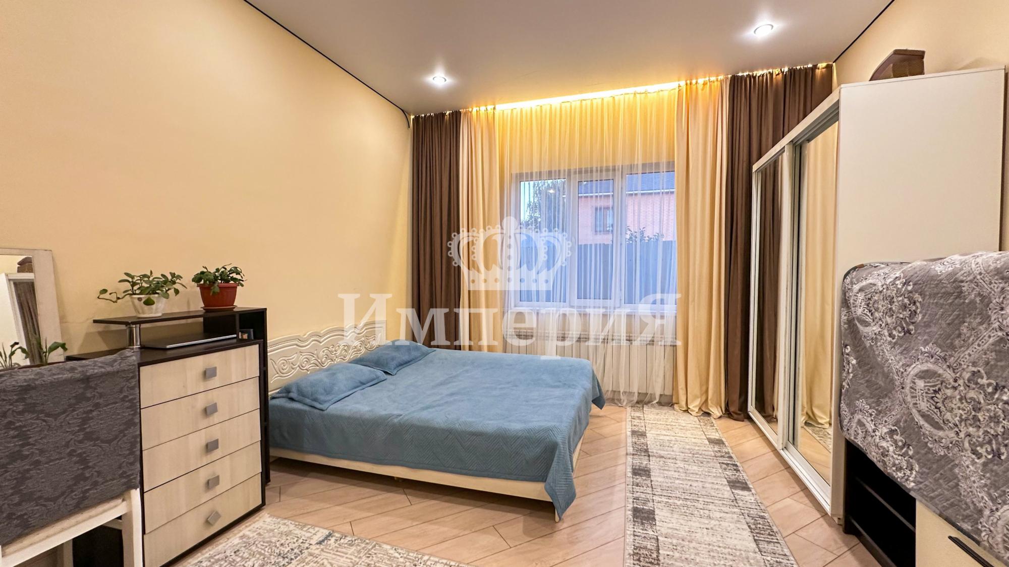 6-комнантный квартира, 180.0 м²,Избасарова за 67 000 000