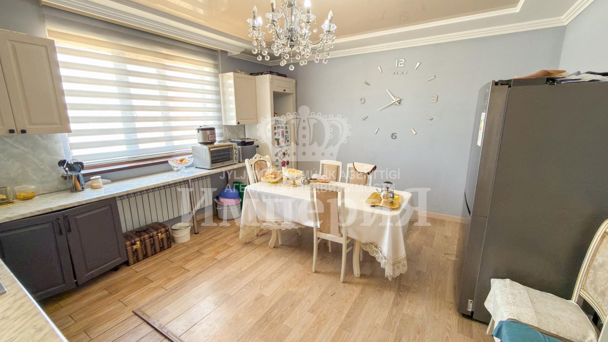 5-комнантный квартира, 160.0 м²,Жиенкулова за 47 000 000