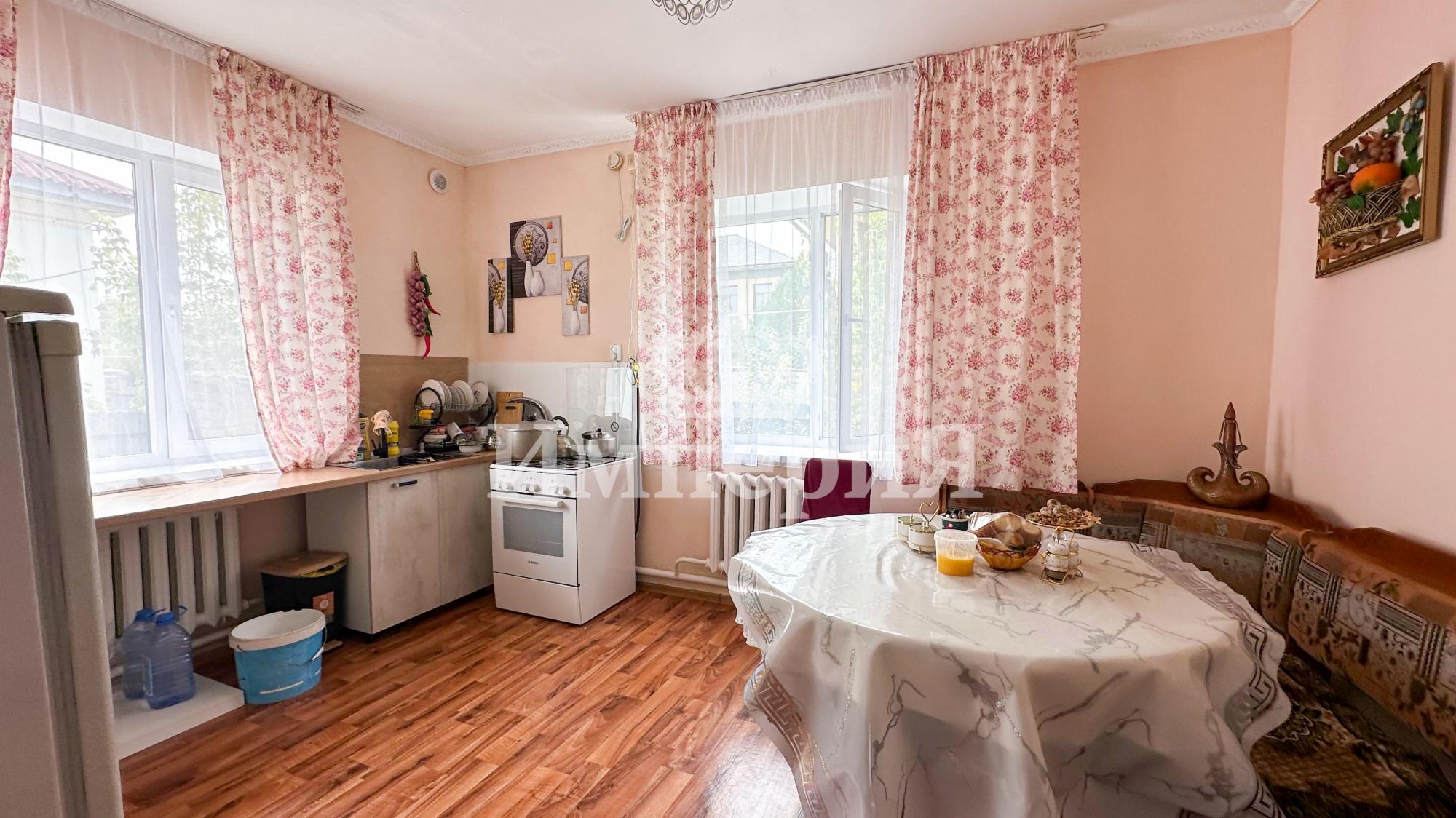 3-комнантный квартира, 165.0 м²,Кадыржанова за 60 000 000