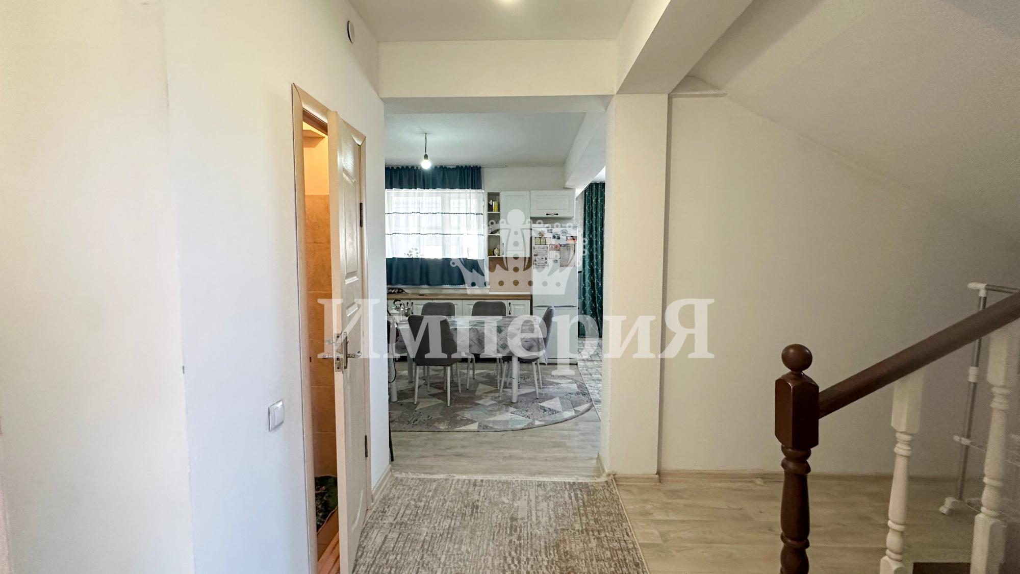 4-комнантный квартира, 145.0 м²,Абая за 30 000 000