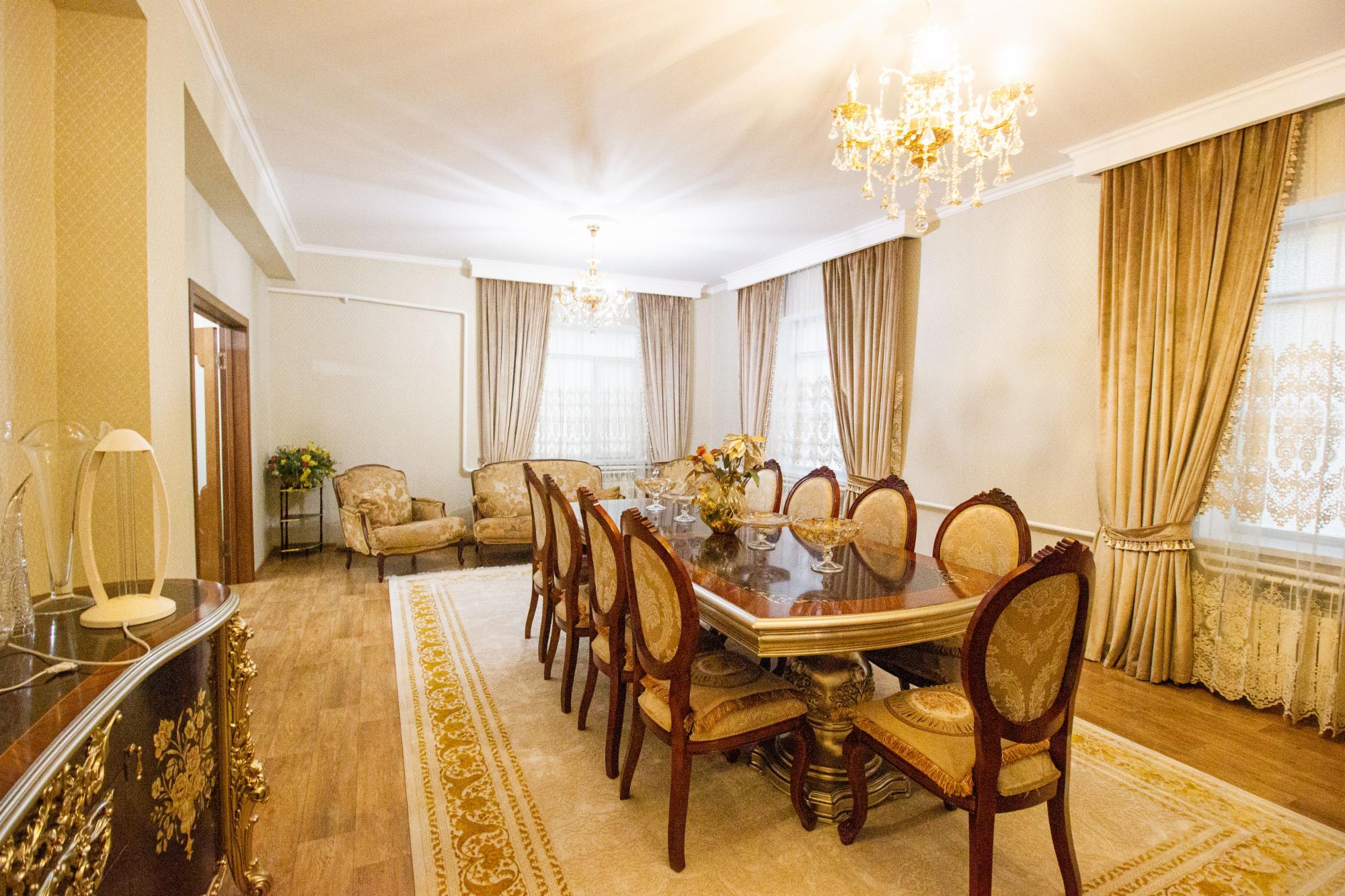 5-комнантный квартира, 220.0 м²,Восточный за 61 000 000