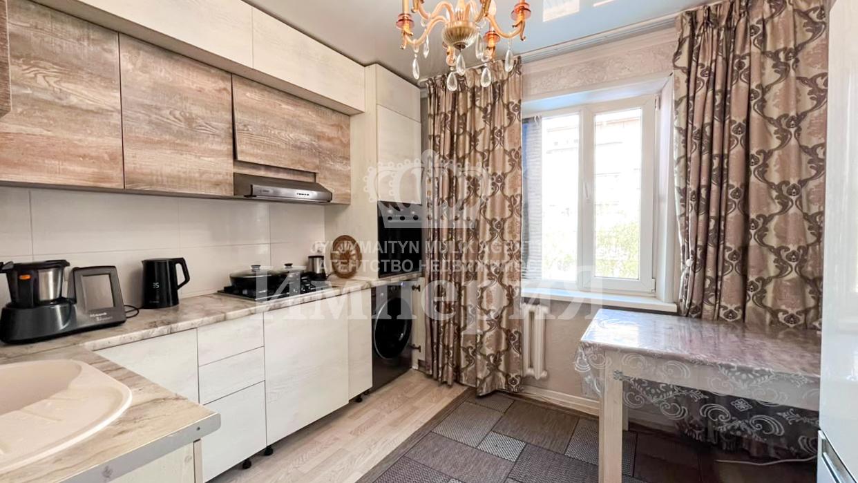 5-комнантная квартира, 110.0 м²,мкр Мушелтой за 38 000 000