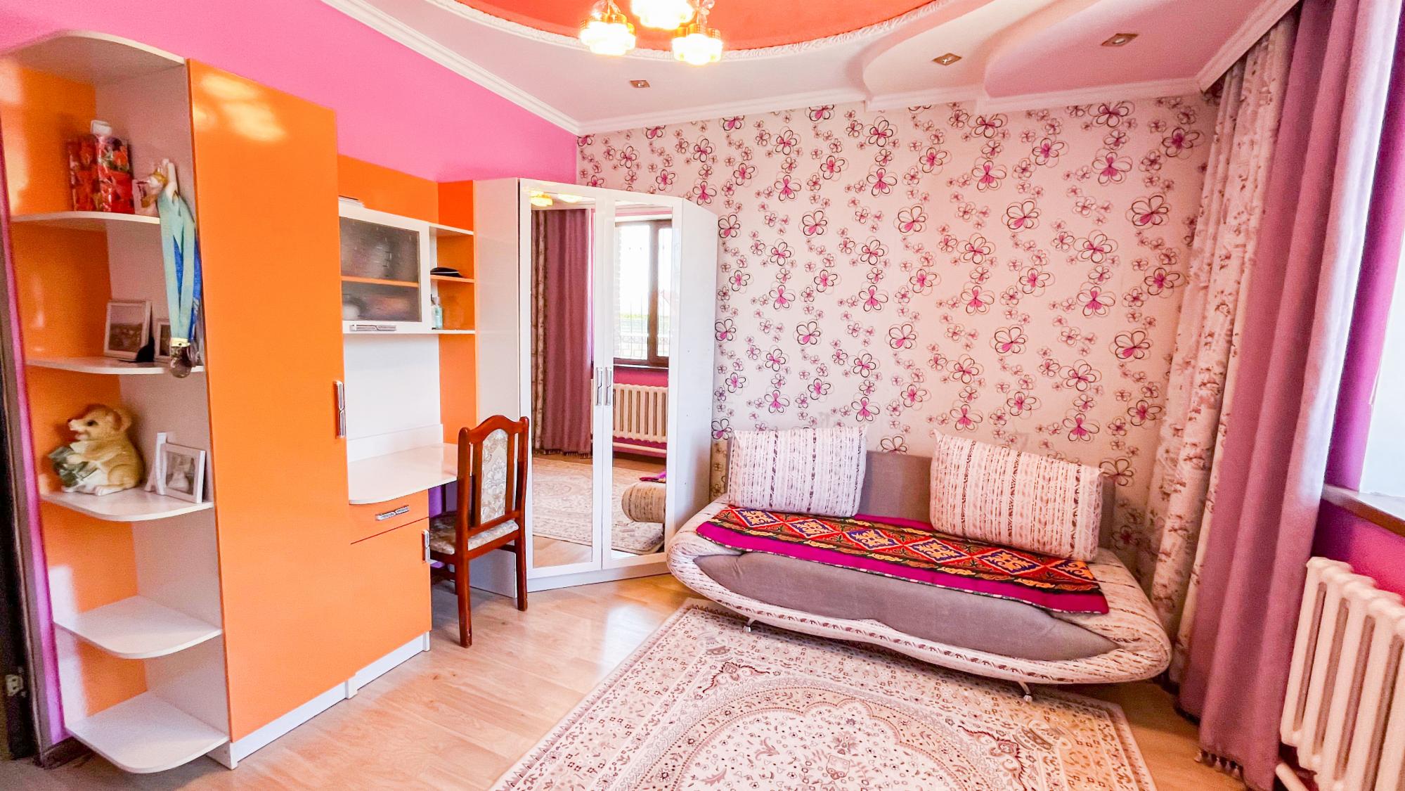 4-комнантный квартира, 160.0 м²,Оркен за 68 000 000