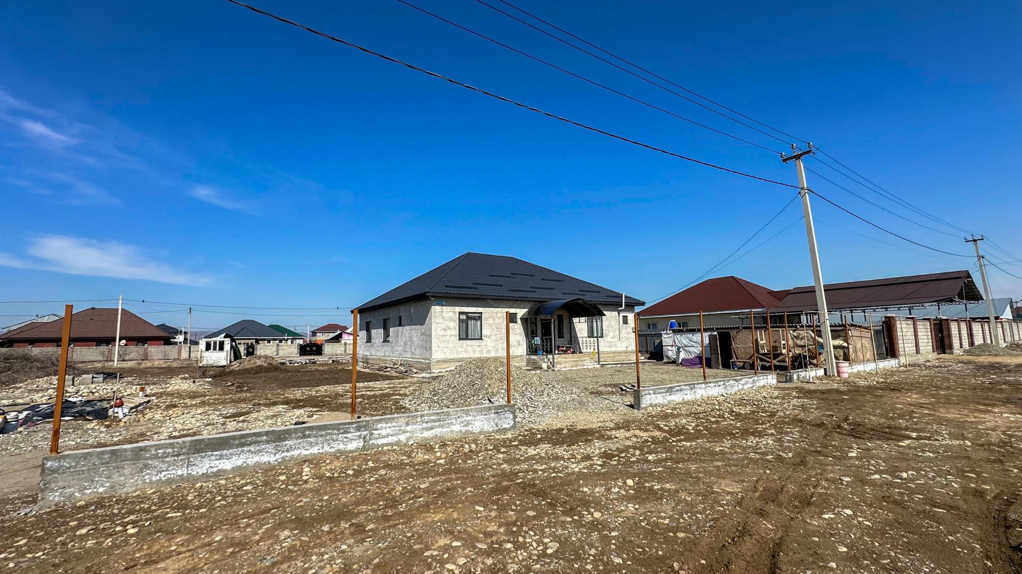 6-комнантный квартира, 200.0 м²,Байтурсынова за 57 000 000