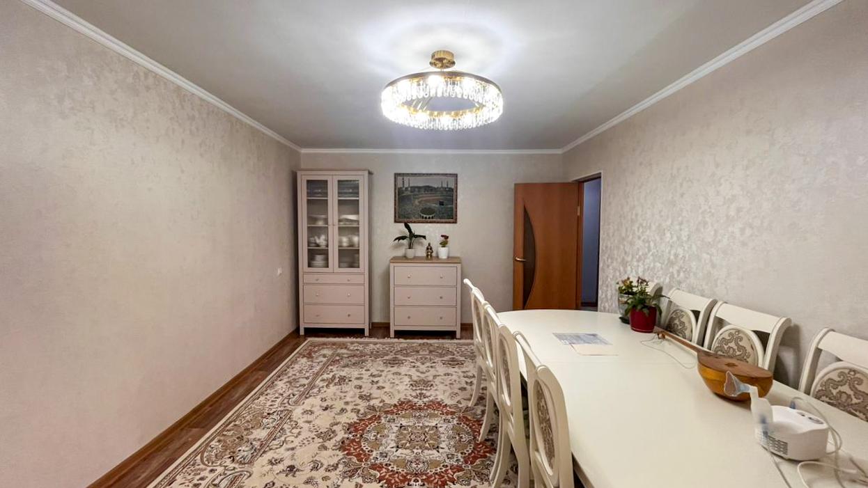 5-комнантная квартира, 98.0 м²,Назарбаева за 34 000 000