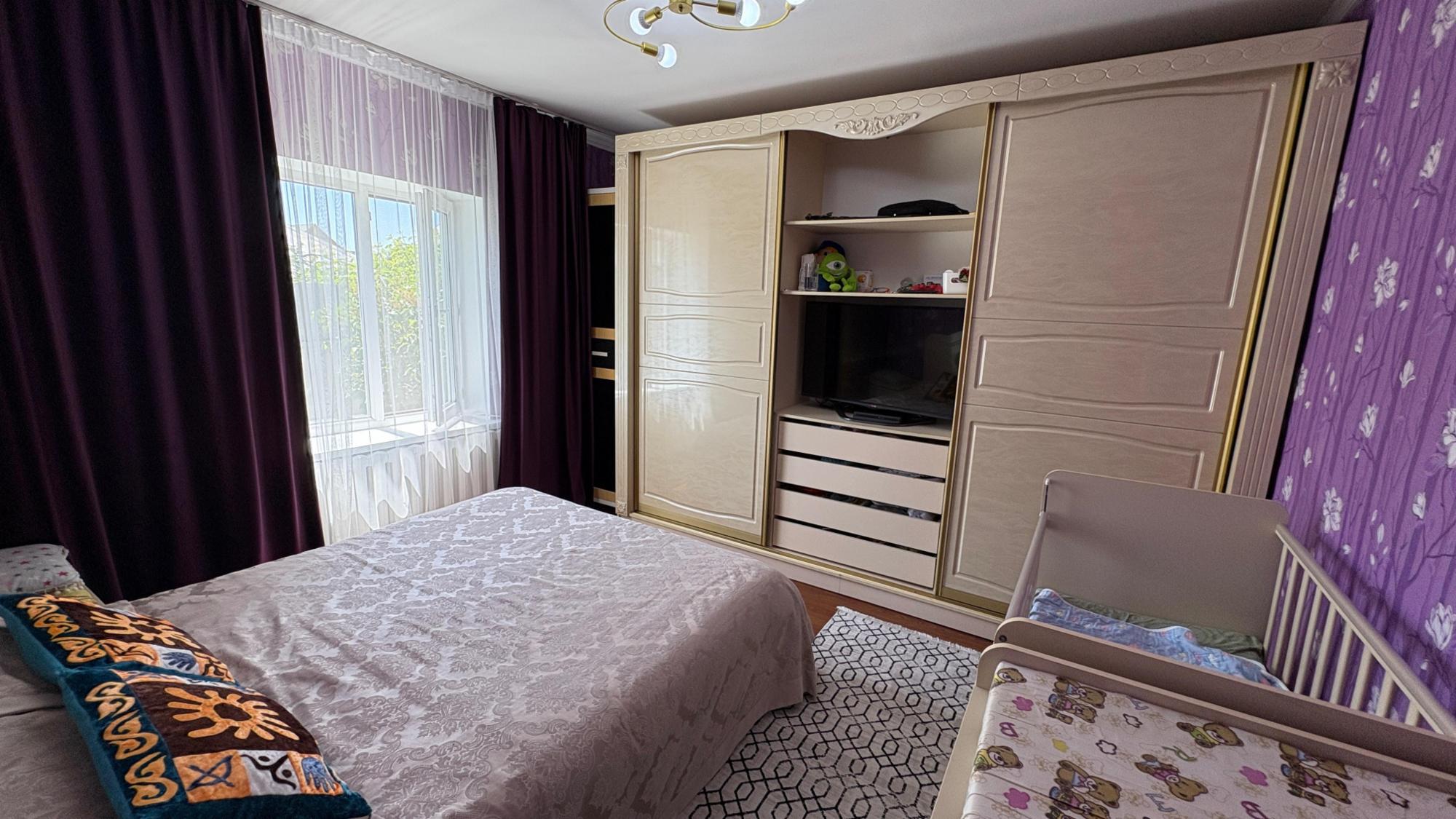 5-комнантный квартира, 139.5 м²,Жабаева за 52 000 000