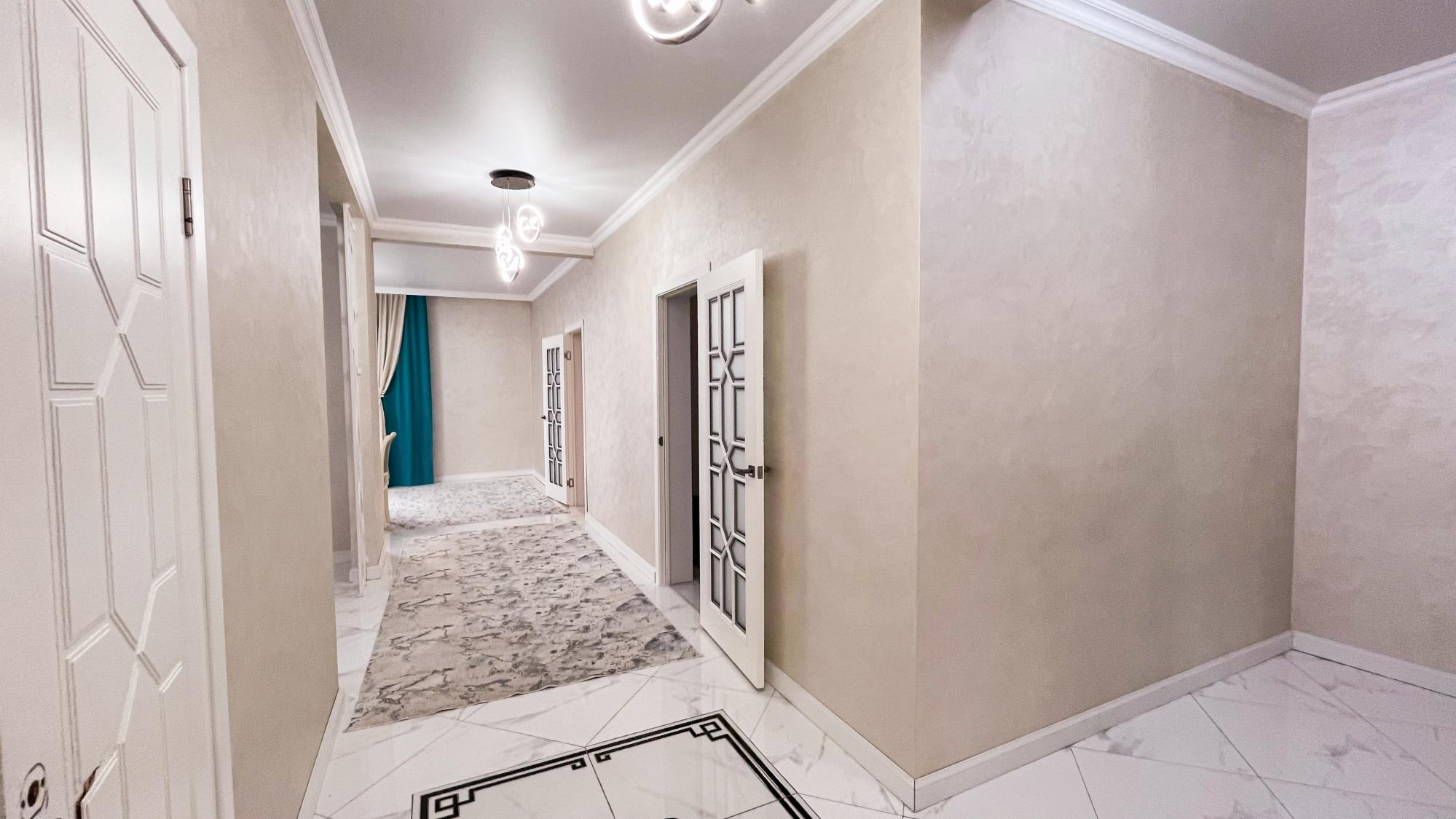 3-комнантный квартира, 125.0 м²,Шанышева за 38 000 000