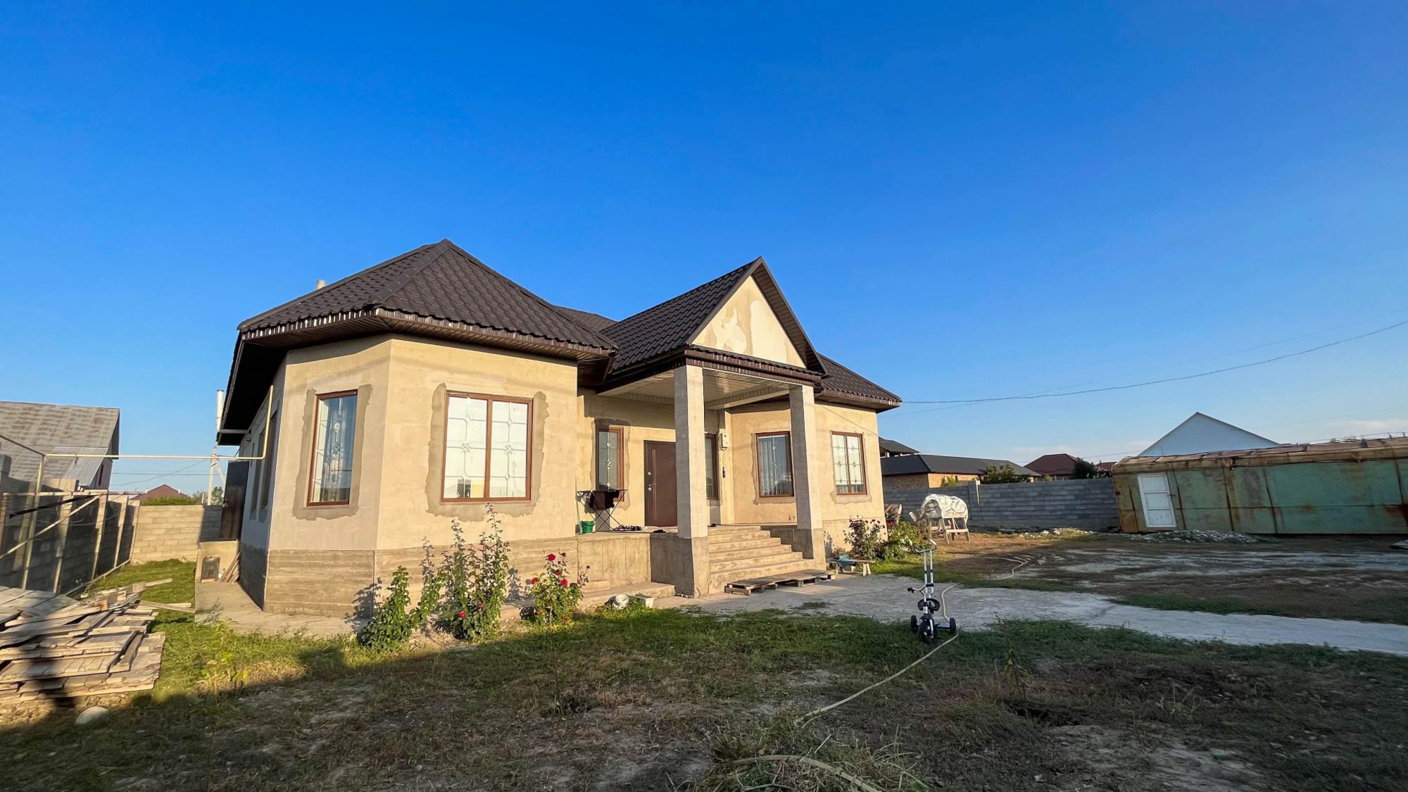 5-комнантный квартира, 226.0 м²,Амангельды за 45 000 000