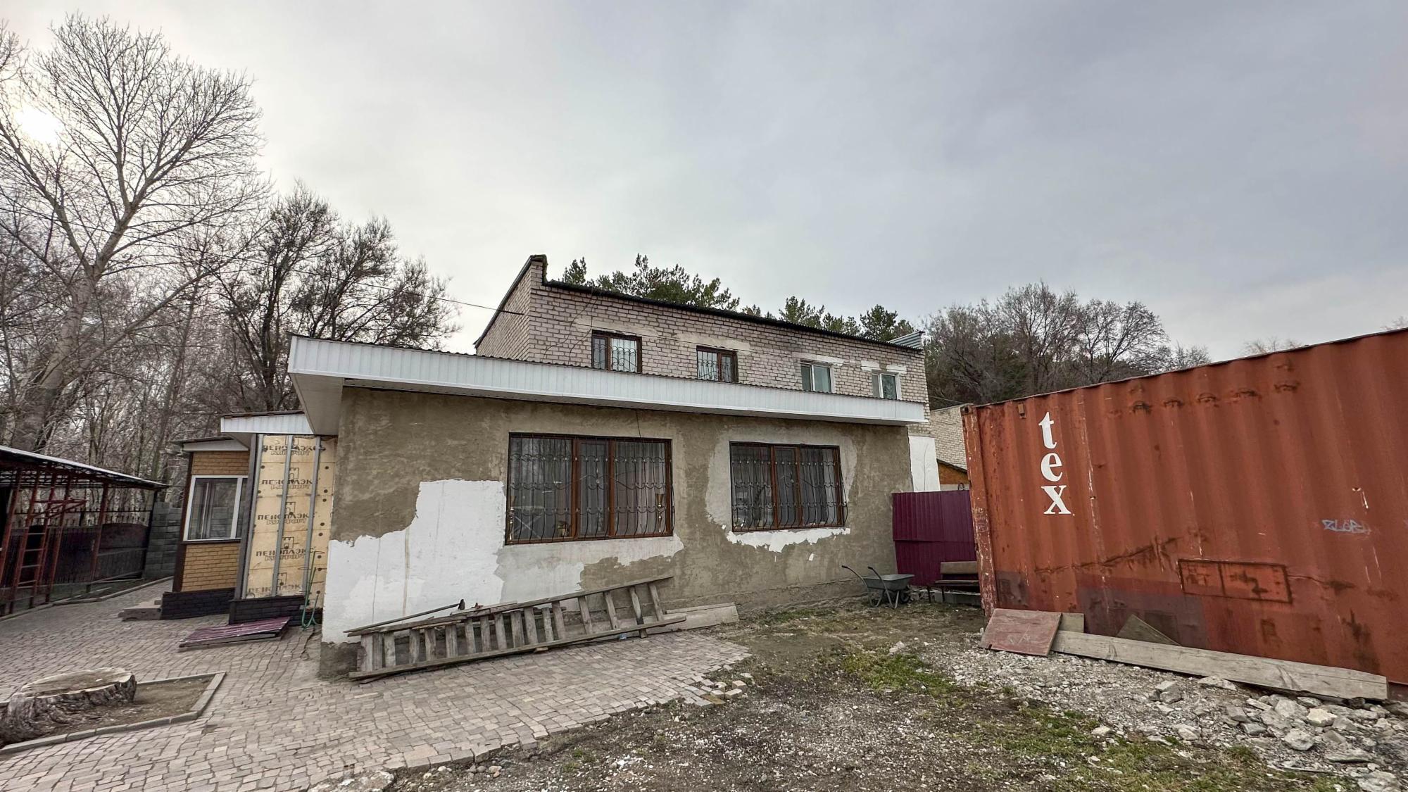 5-комнантный квартира, 176.0 м²,Абылай Хана за 42 000 000