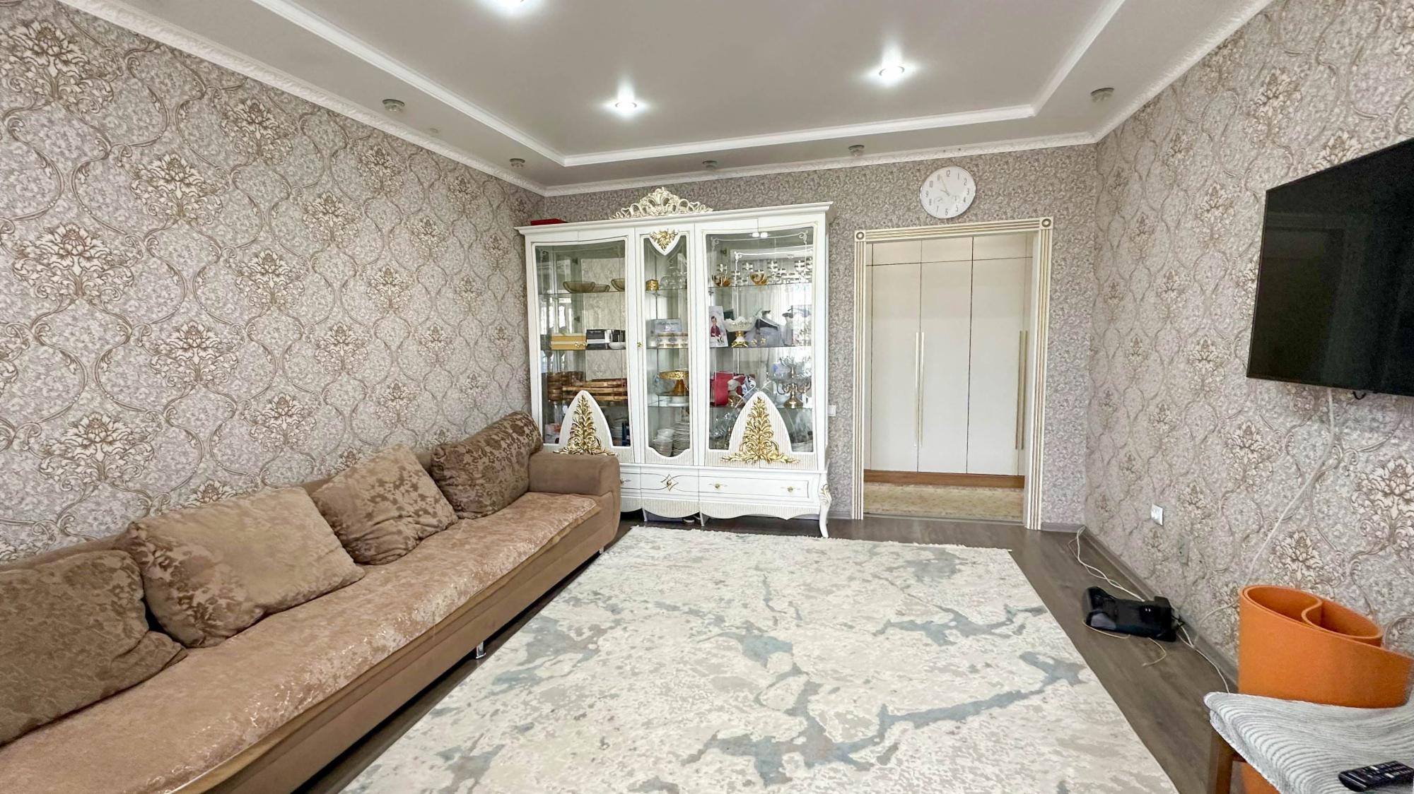 4-комнантная квартира, 108.0 м²,Болашак за 45 000 000