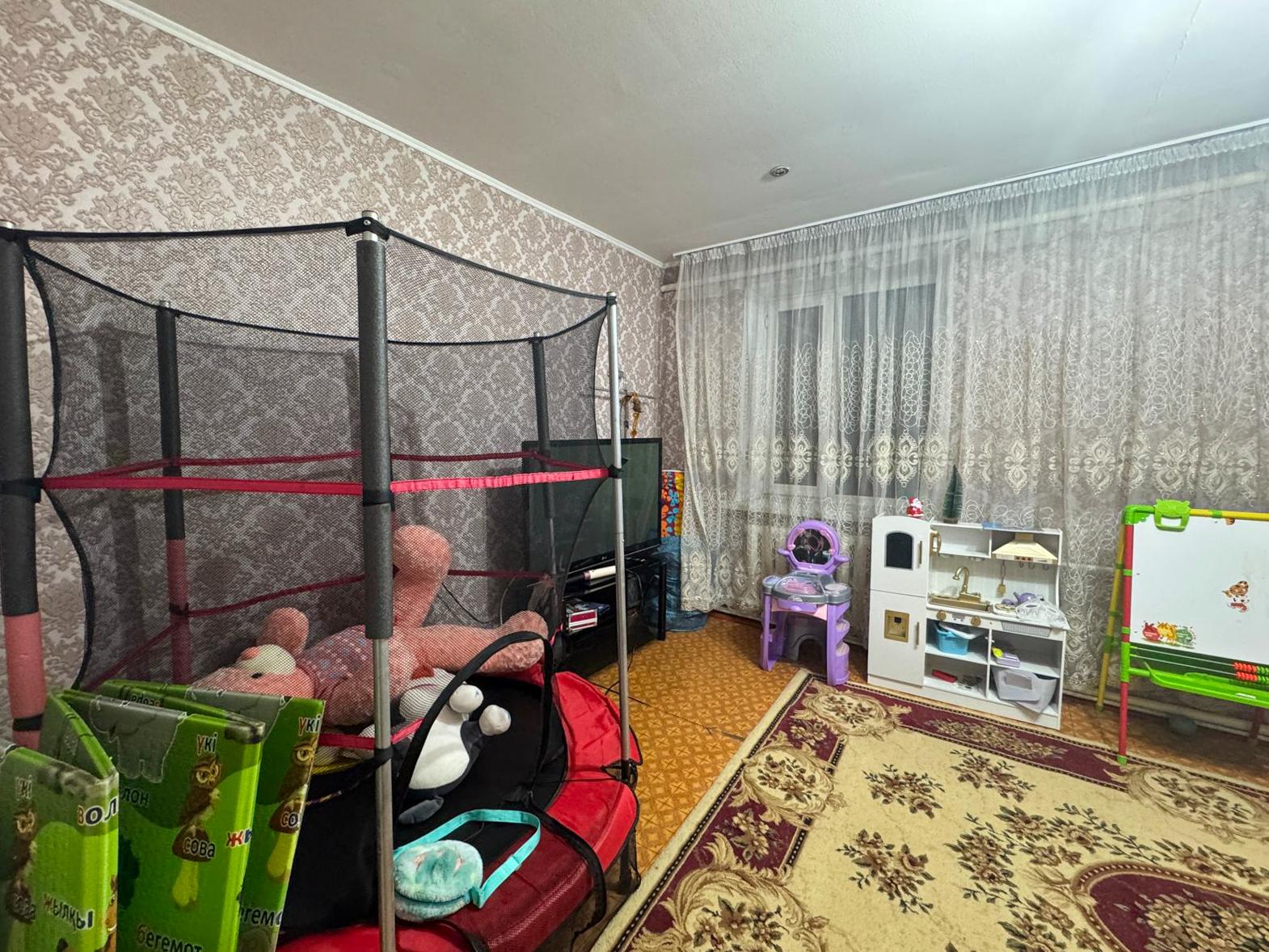 4-комнантный квартира, 127.0 м²,Карамурзанова за 25 800 000