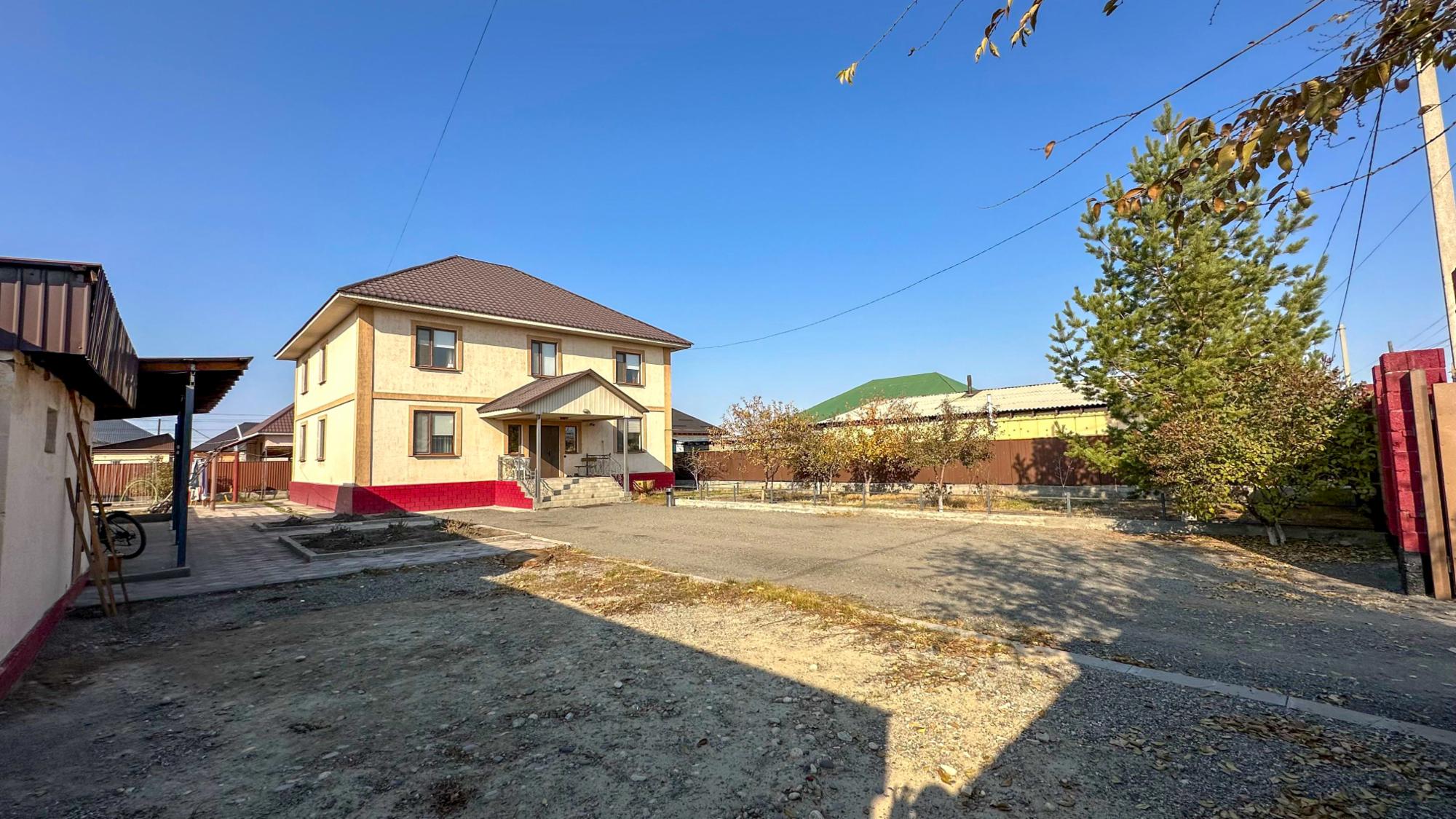 6-комнантный квартира, 273.0 м²,Жылысай за 63 000 000