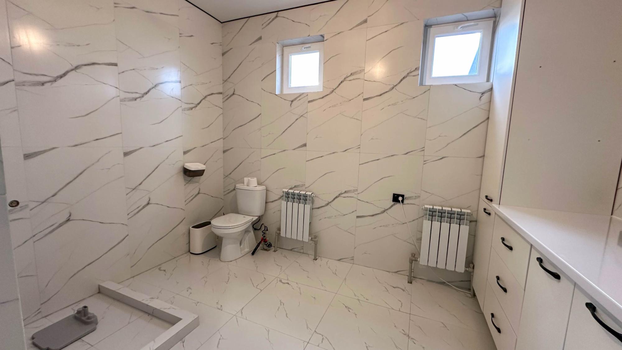 6-комнантный квартира, 160.0 м²,Шаган за 42 000 000