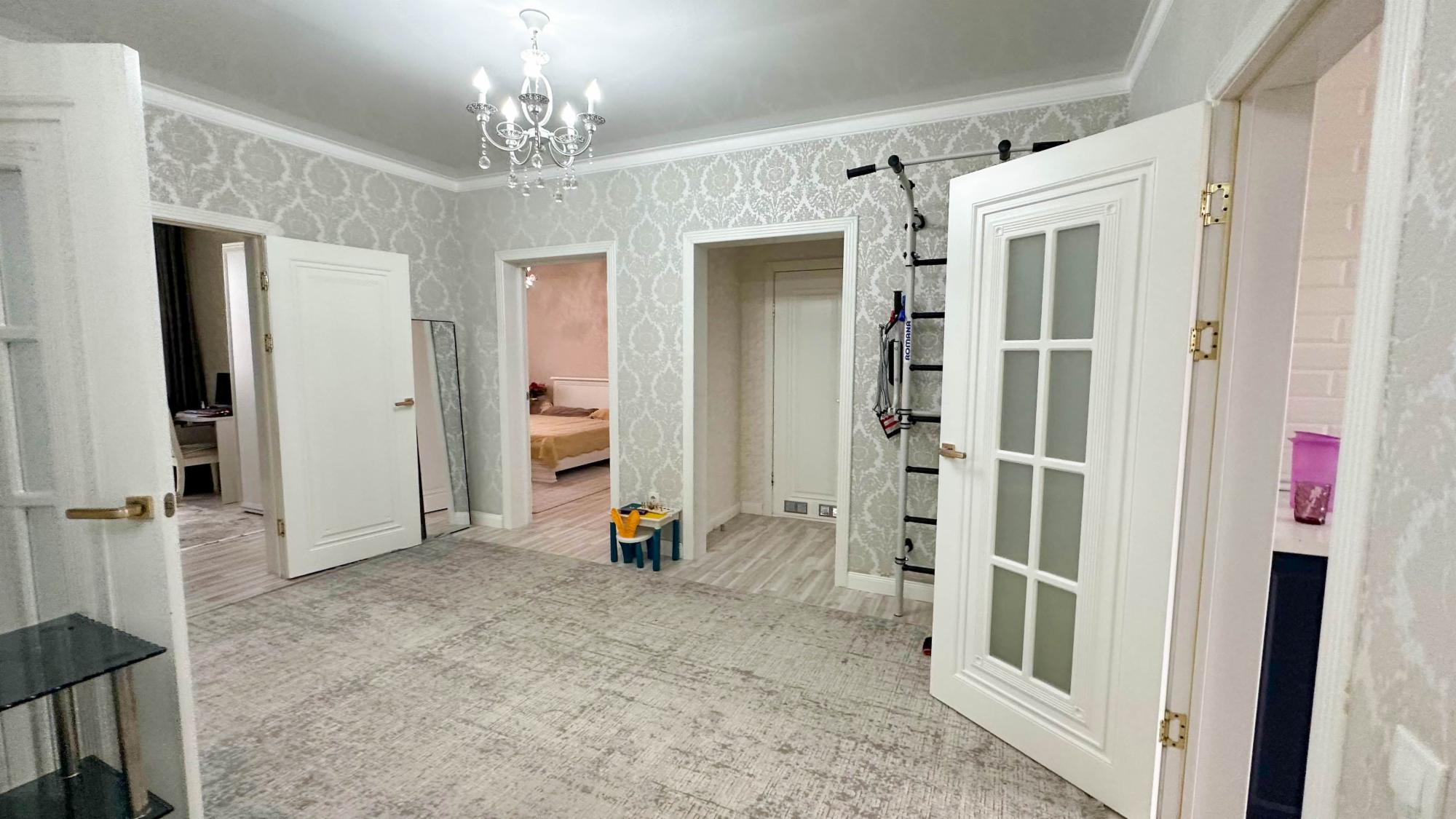 5-комнантная квартира, 141.5 м²,мкр Бирлик за 51 000 000