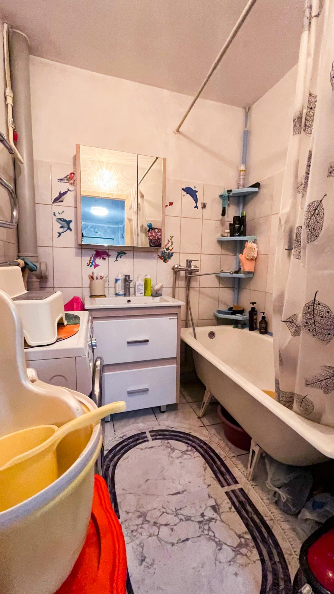 3-комнантная квартира, 64.0 м²,5 мкр за 17 300 000