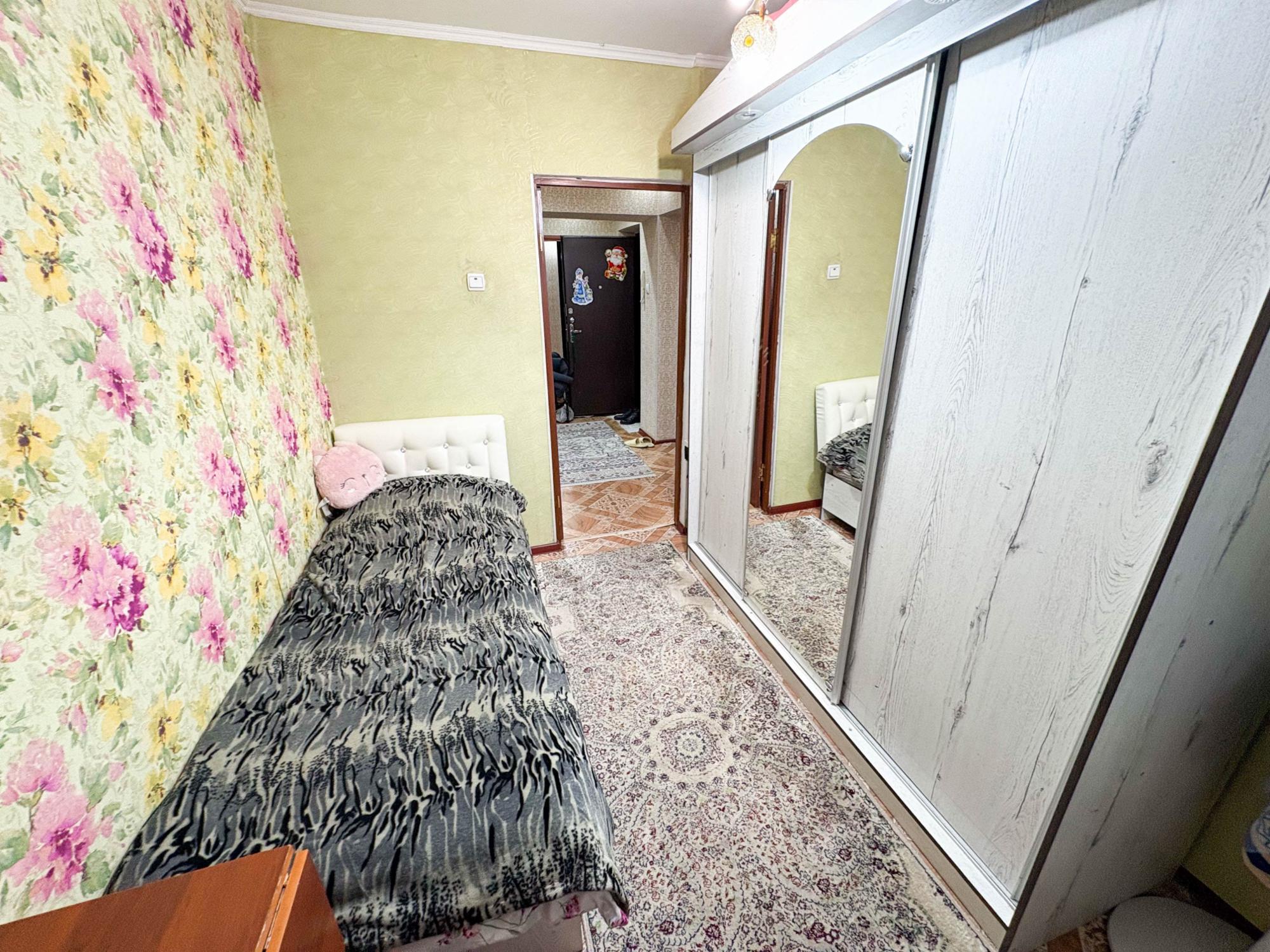 4-комнантная квартира, 76.0 м²,5 мкр за 33 000 000