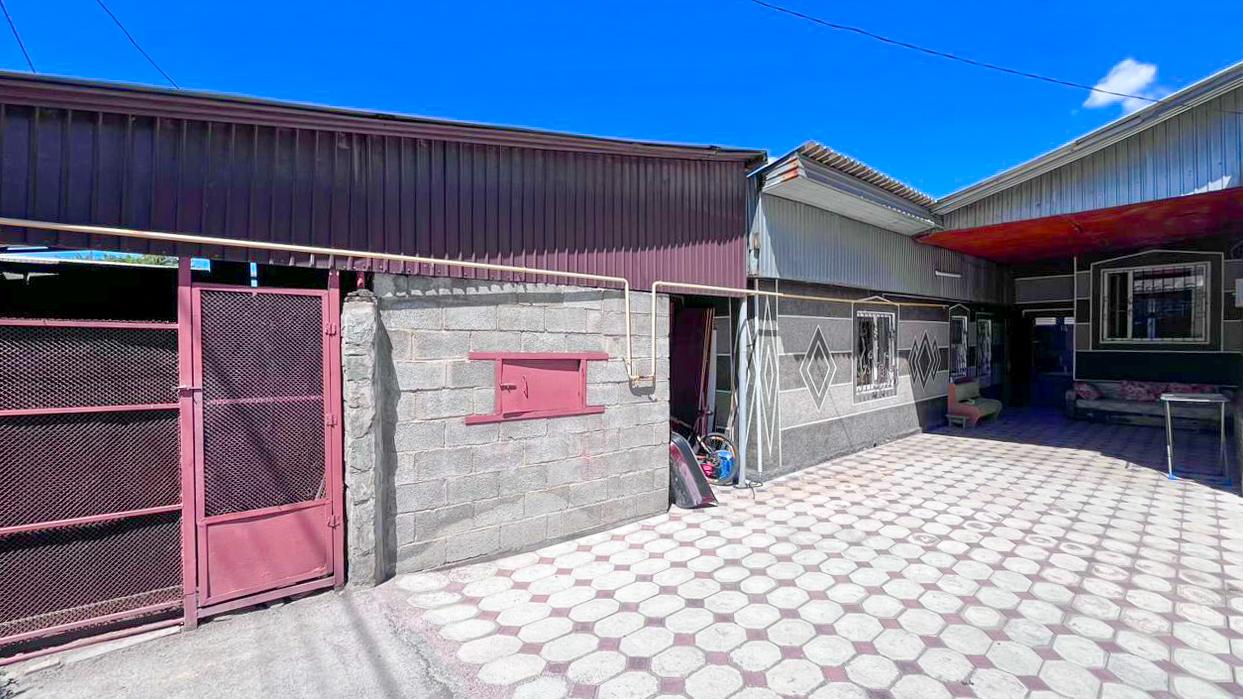 5-комнантная квартира, 95.0 м²,Гаухар Ана за 32 000 000
