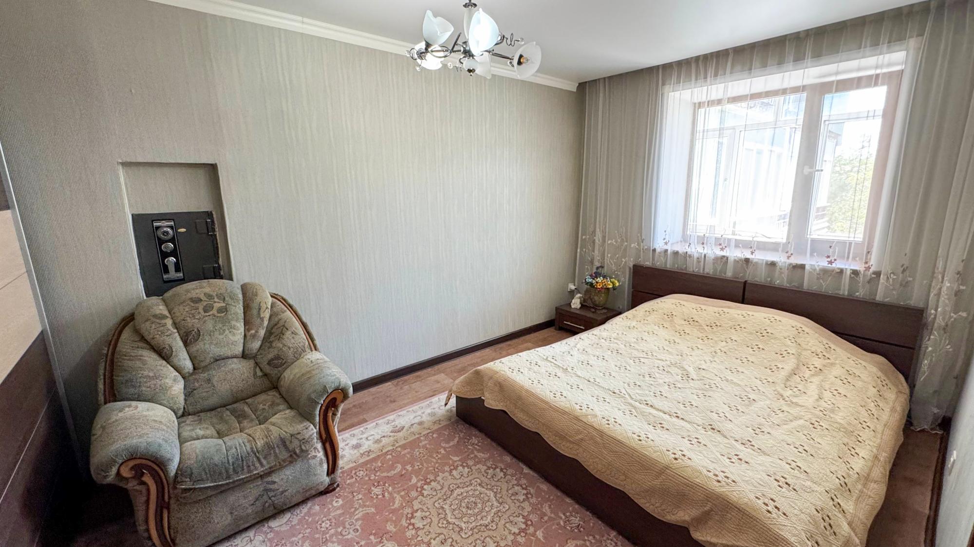 6-комнантная квартира, 125.0 м²,Гаухар Ана за 35 000 000