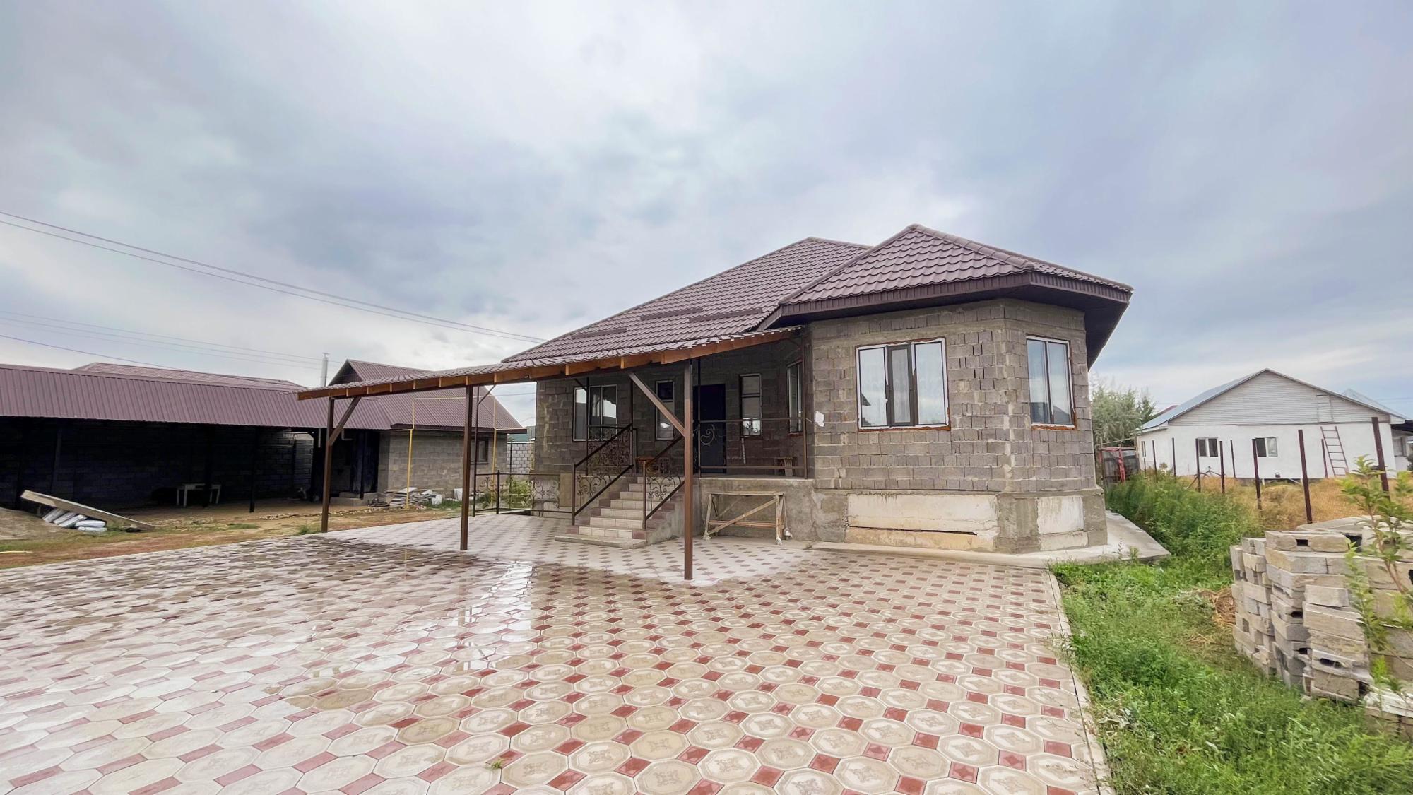 5-комнантный квартира, 200.9 м²,Баян батыра за 57 000 000