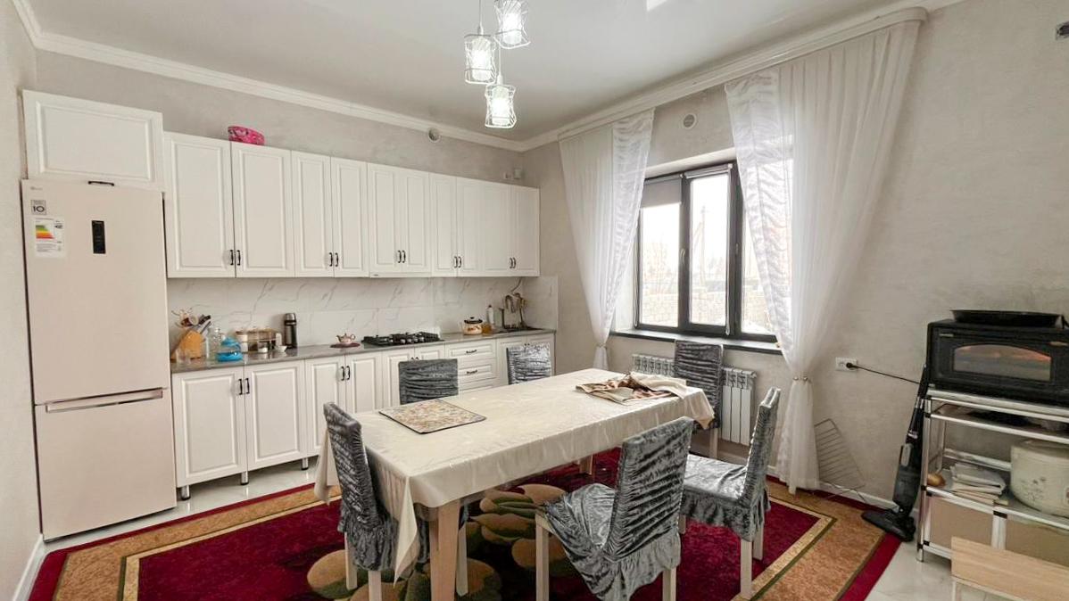 5-комнантный квартира, 174.0 м²,Кожамиярова за 45 000 000