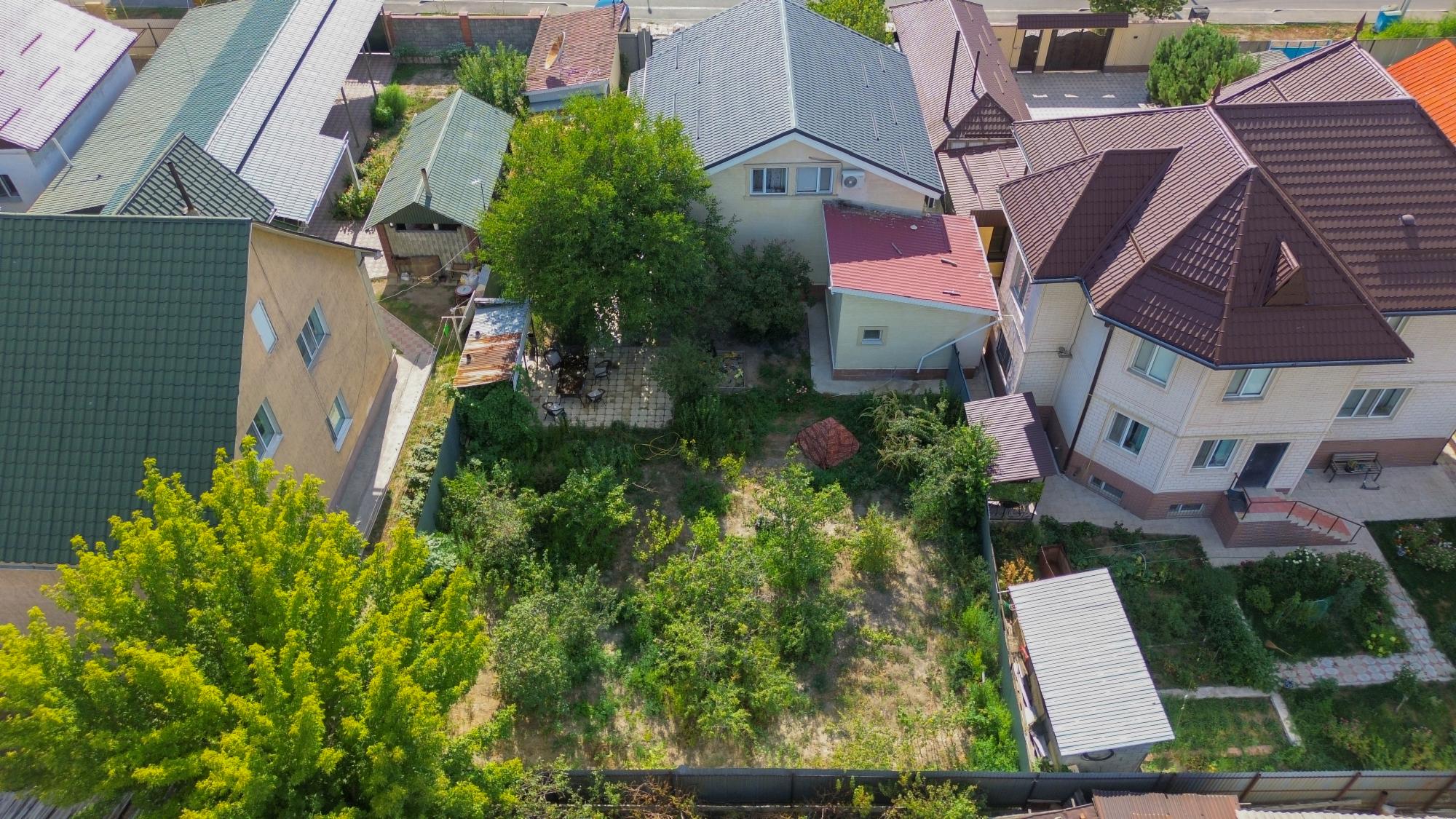 5-комнантный квартира, 200.0 м²,Рустембекова за 64 000 000