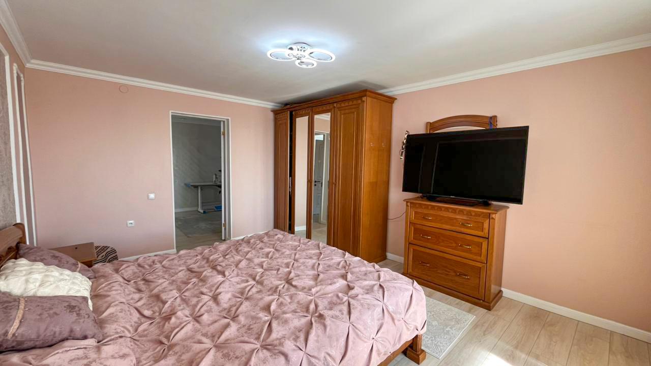 5-комнантный квартира, 185.0 м²,Кабанбай Батыра за 60 000 000