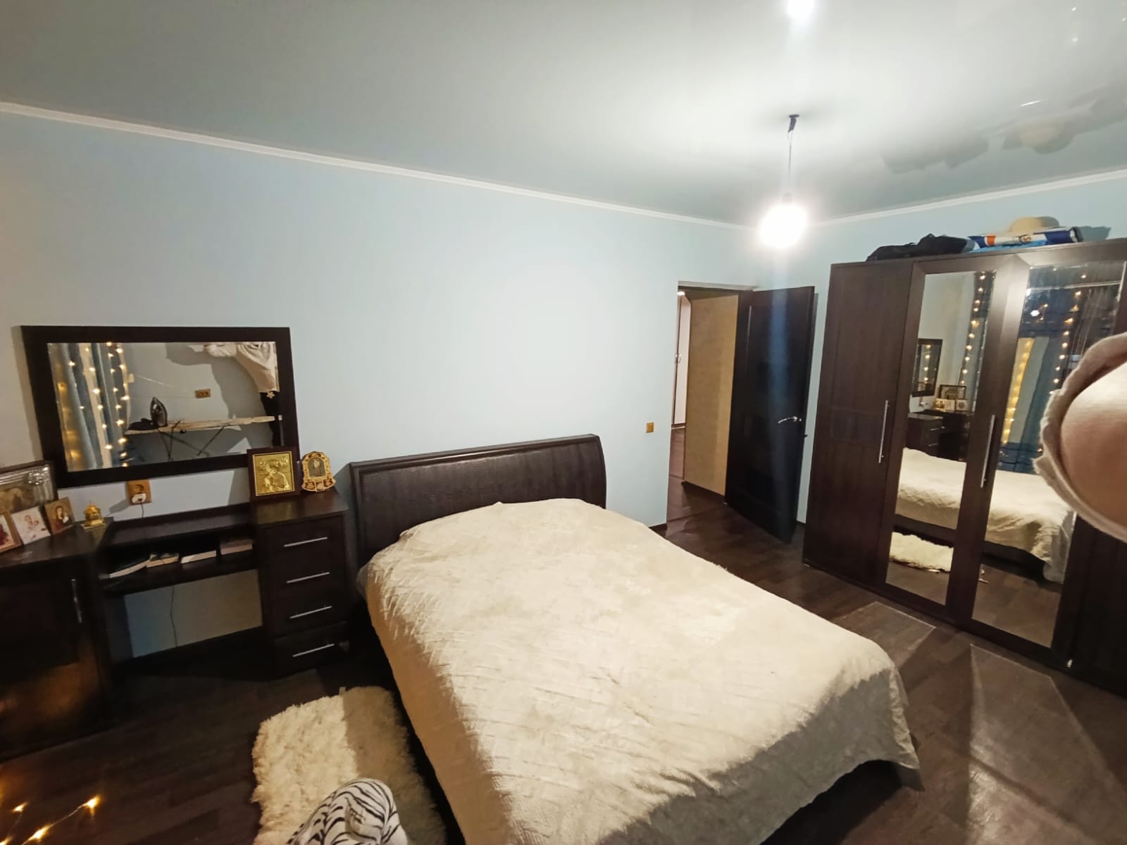 4-комнантная квартира, 90.0 м²,Муратбаева за 25 500 000