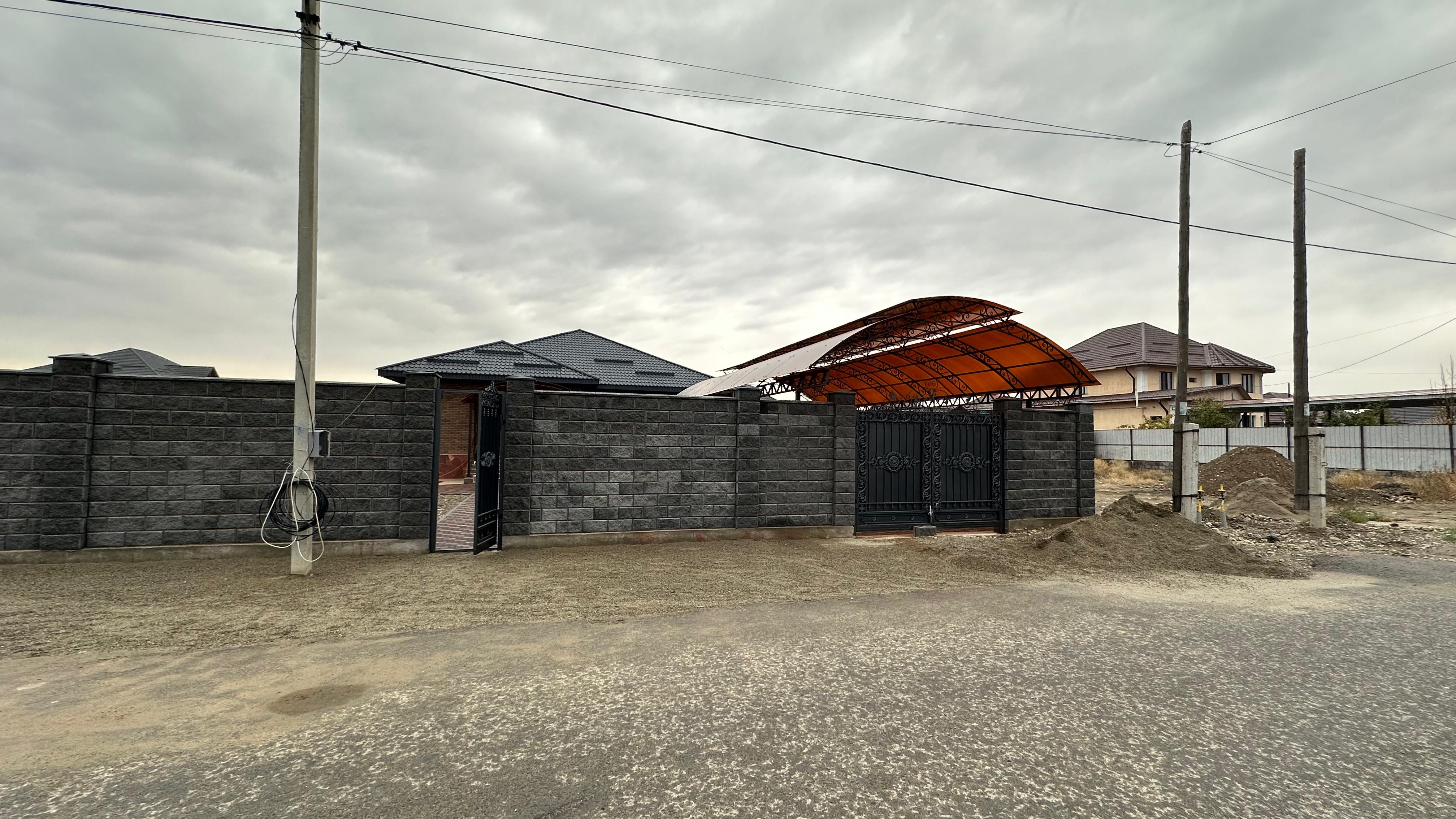 5-комнантный квартира, 204.0 м²,Каблиса Жирау за 53