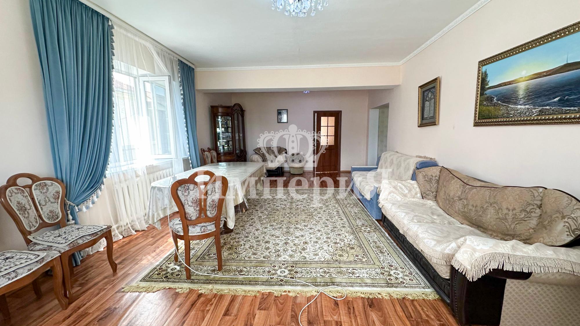 3-комнантный квартира, 165.0 м²,Кадыржанова за 60 000 000