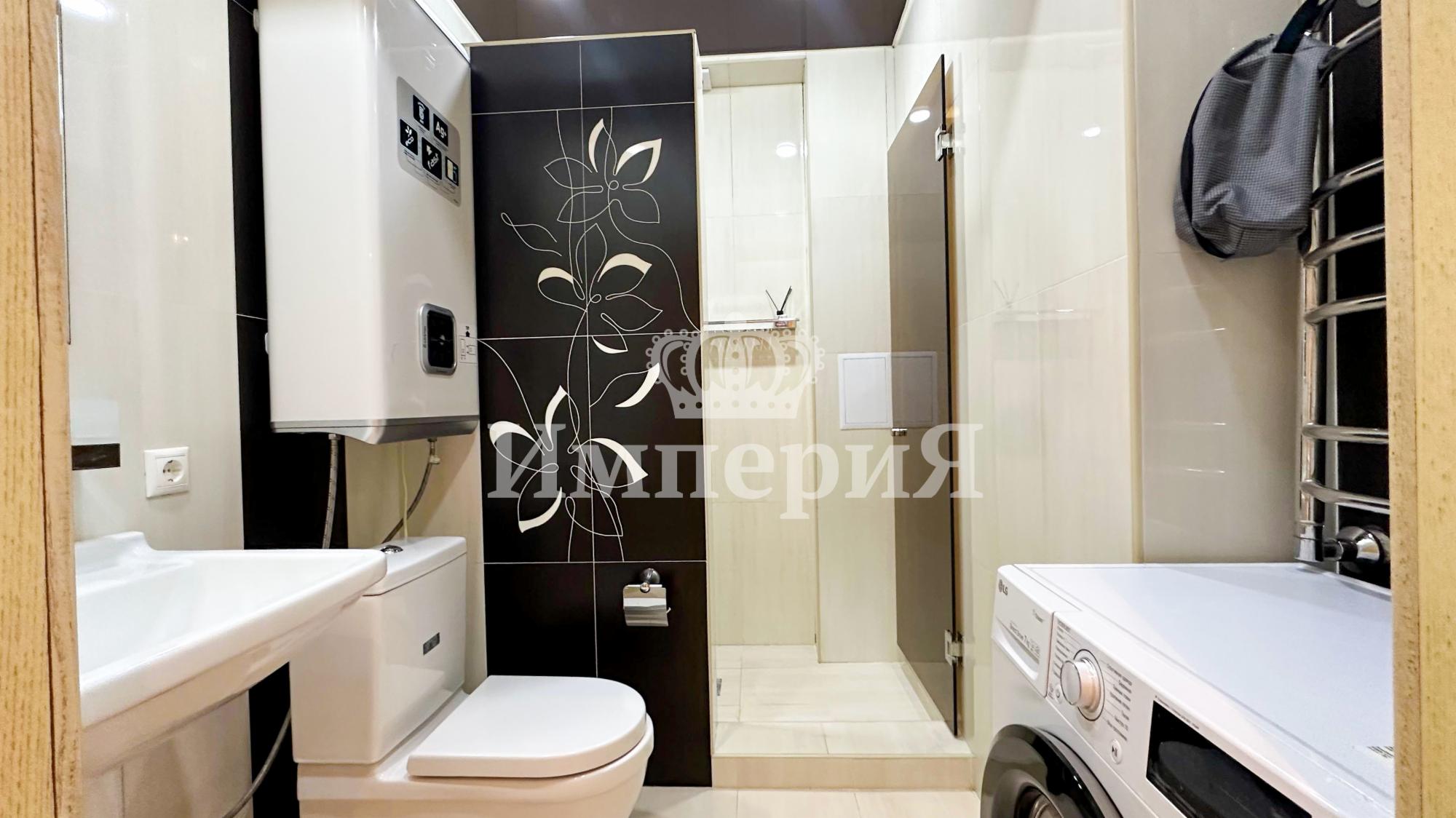 5-комнантная квартира, 180.0 м²,Каратал за 80 000 000