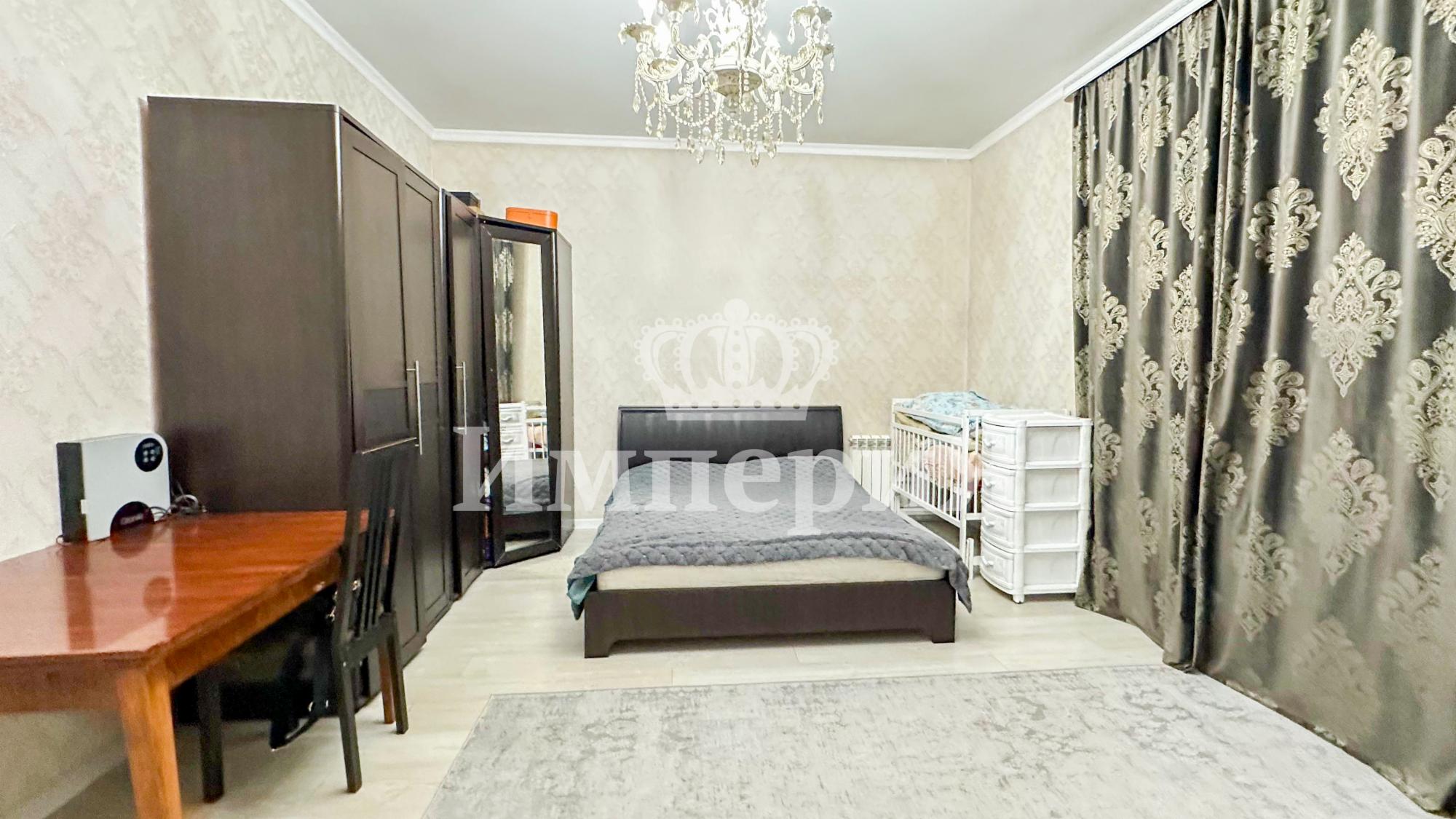 4-комнантная квартира, 170.0 м²,Сапиева за 65 000 000