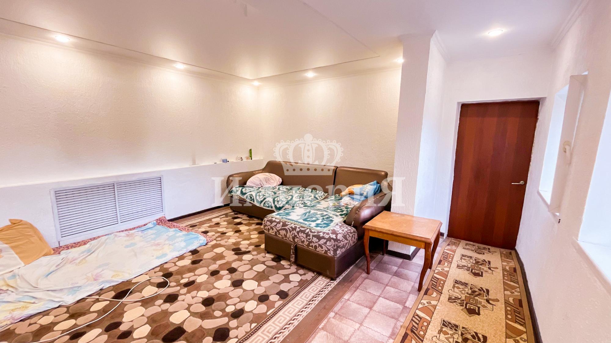 8-комнантный квартира, 270.0 м²,Циалковского за 32 000 000