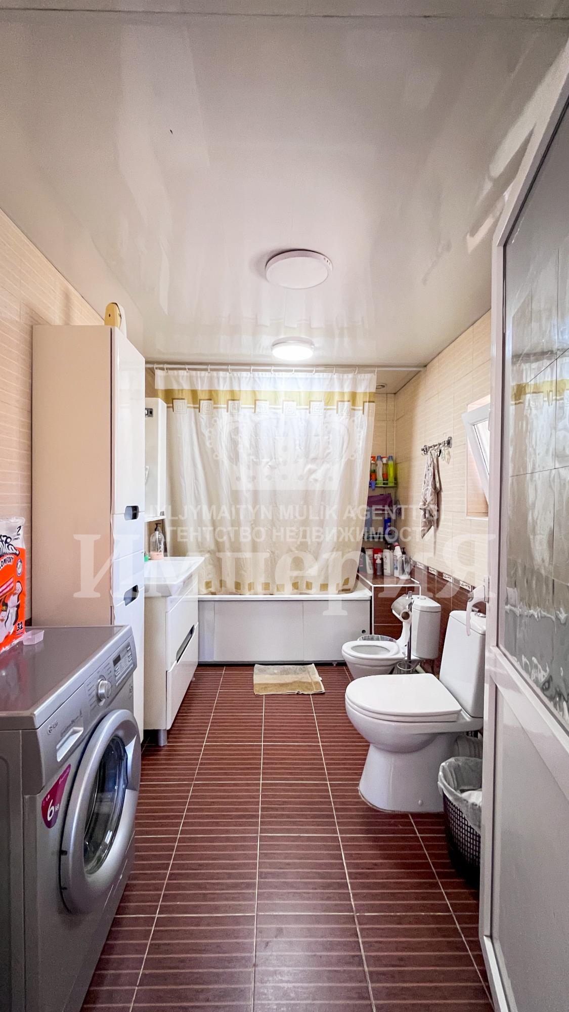 4-комнантный квартира, 117.0 м²,Абылай Хана за 27 000 000