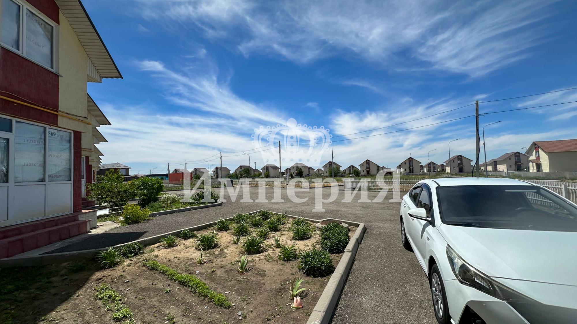 4-комнантный квартира, 145.0 м²,Абая за 30 000 000