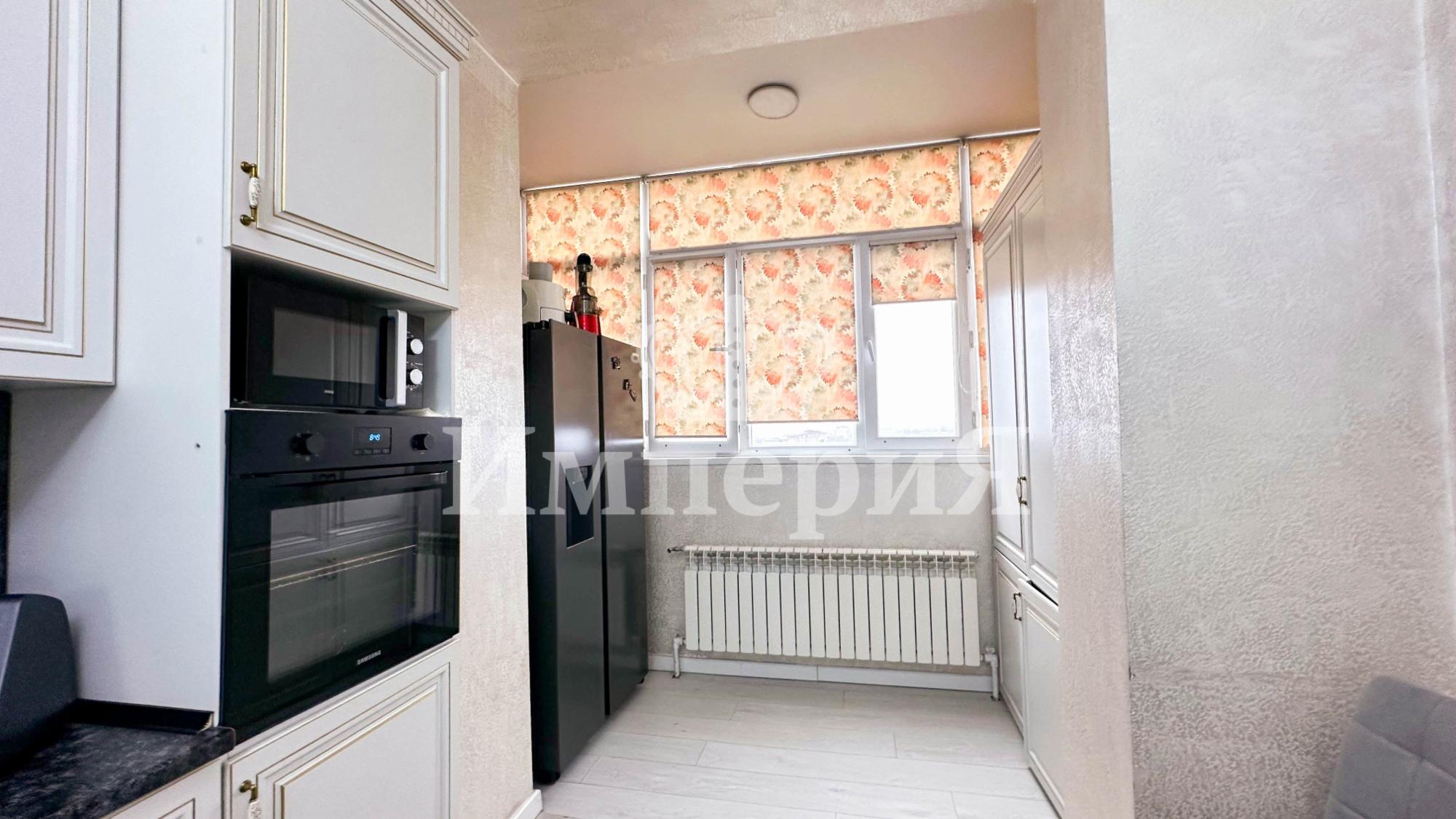 5-комнантная квартира, 176.0 м²,Назарбаева за 51 000 000