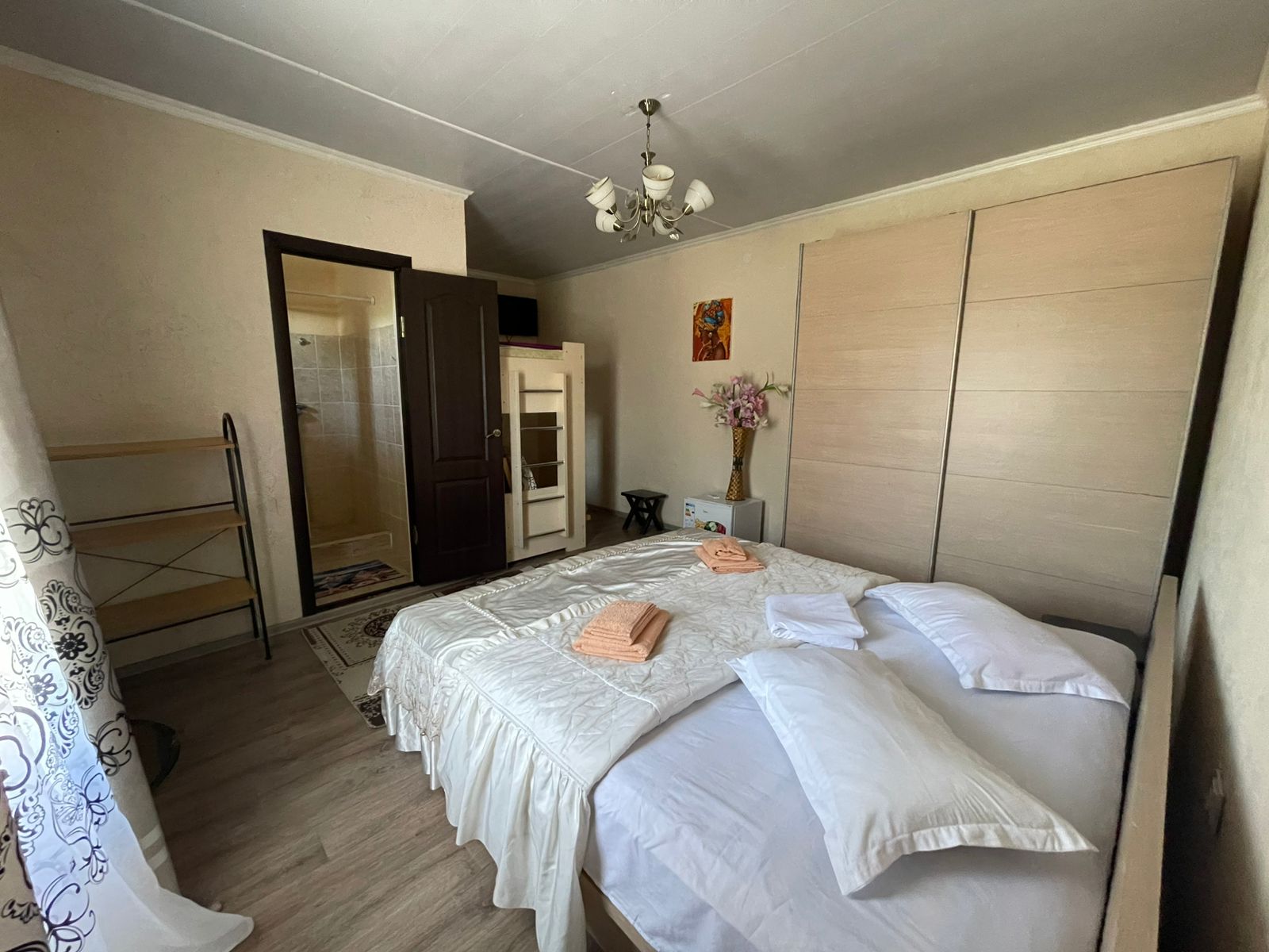 55-комнантный квартира, 275.0 м²,Валиханова за 275 000 000