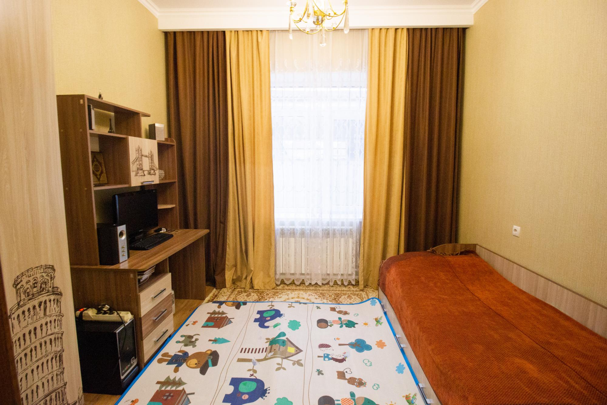 5-комнантный квартира, 220.0 м²,Восточный за 61 000 000