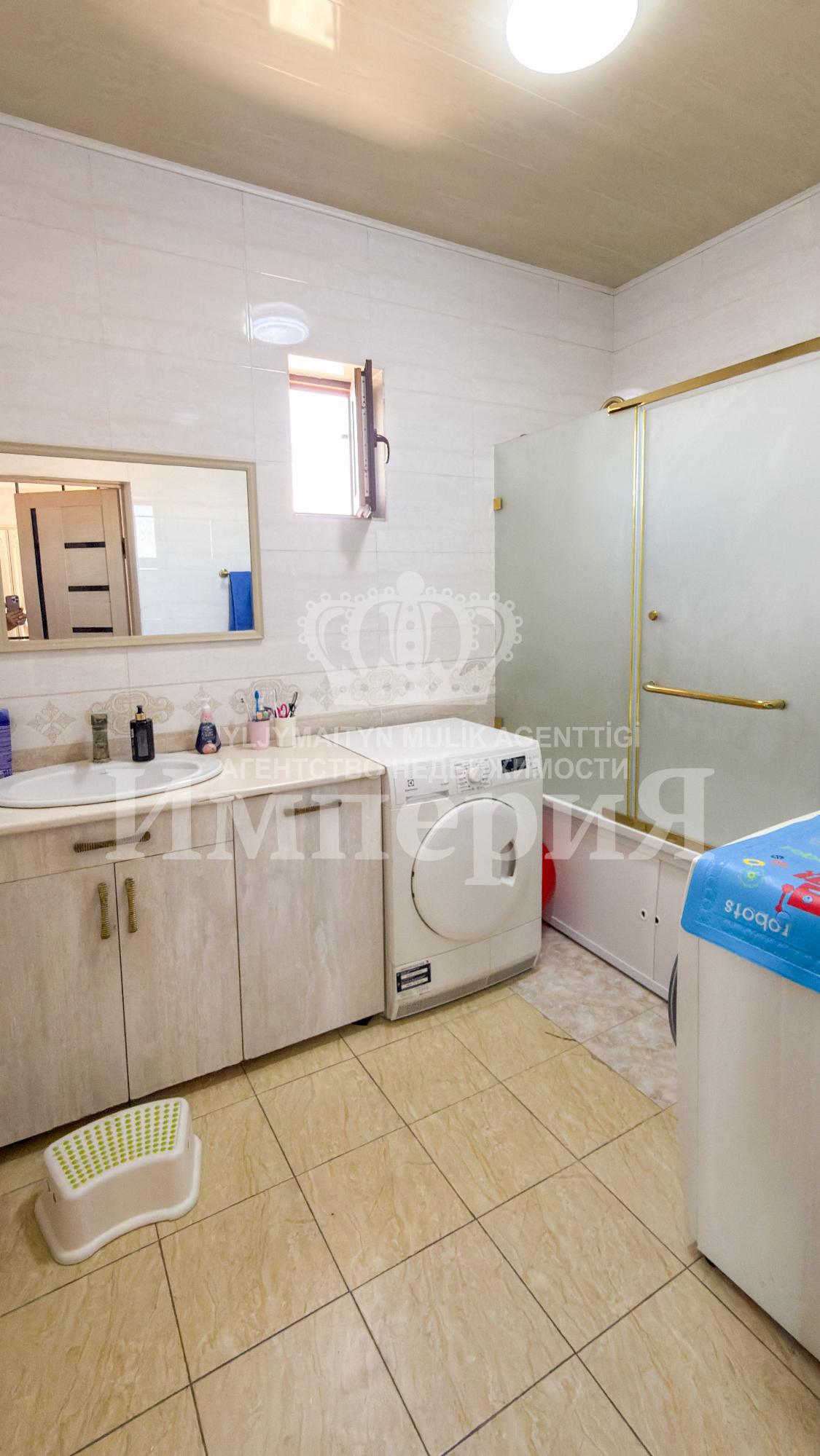 5-комнантный квартира, 160.0 м²,Жиенкулова за 47 000 000